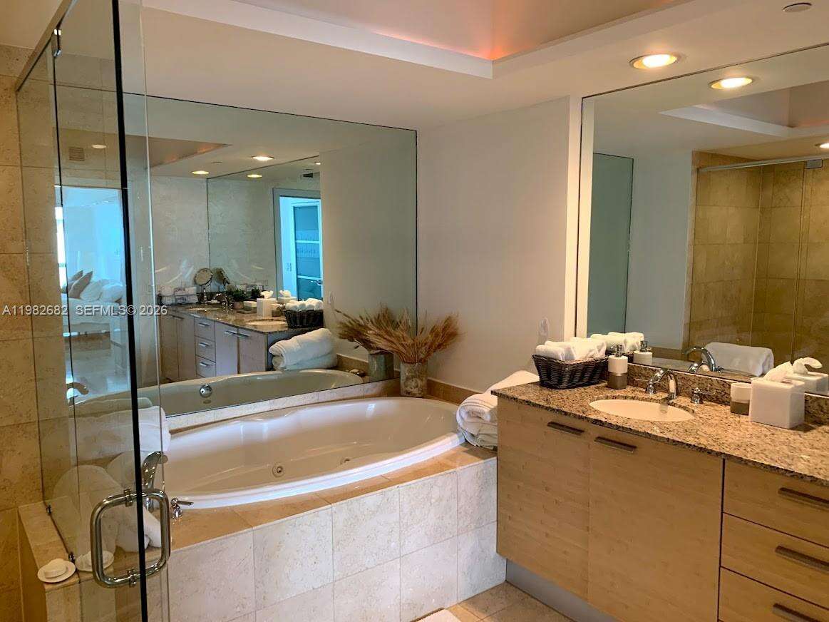 BEACH CLUB TWO - 1830 Ocean Dr, Hallandale Beach, FL 33009 | Picture 26