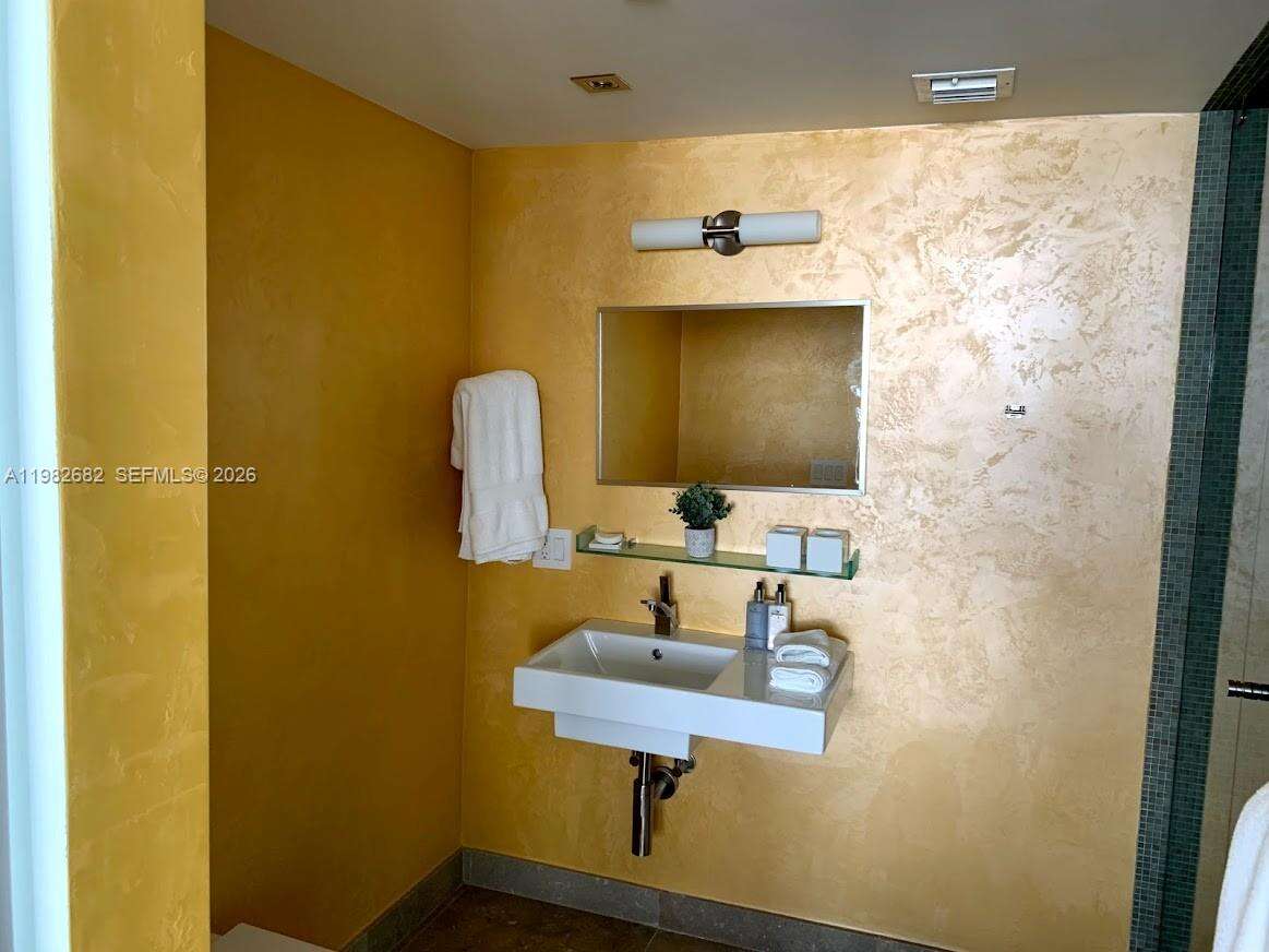 BEACH CLUB TWO - 1830 Ocean Dr, Hallandale Beach, FL 33009 | Picture 41