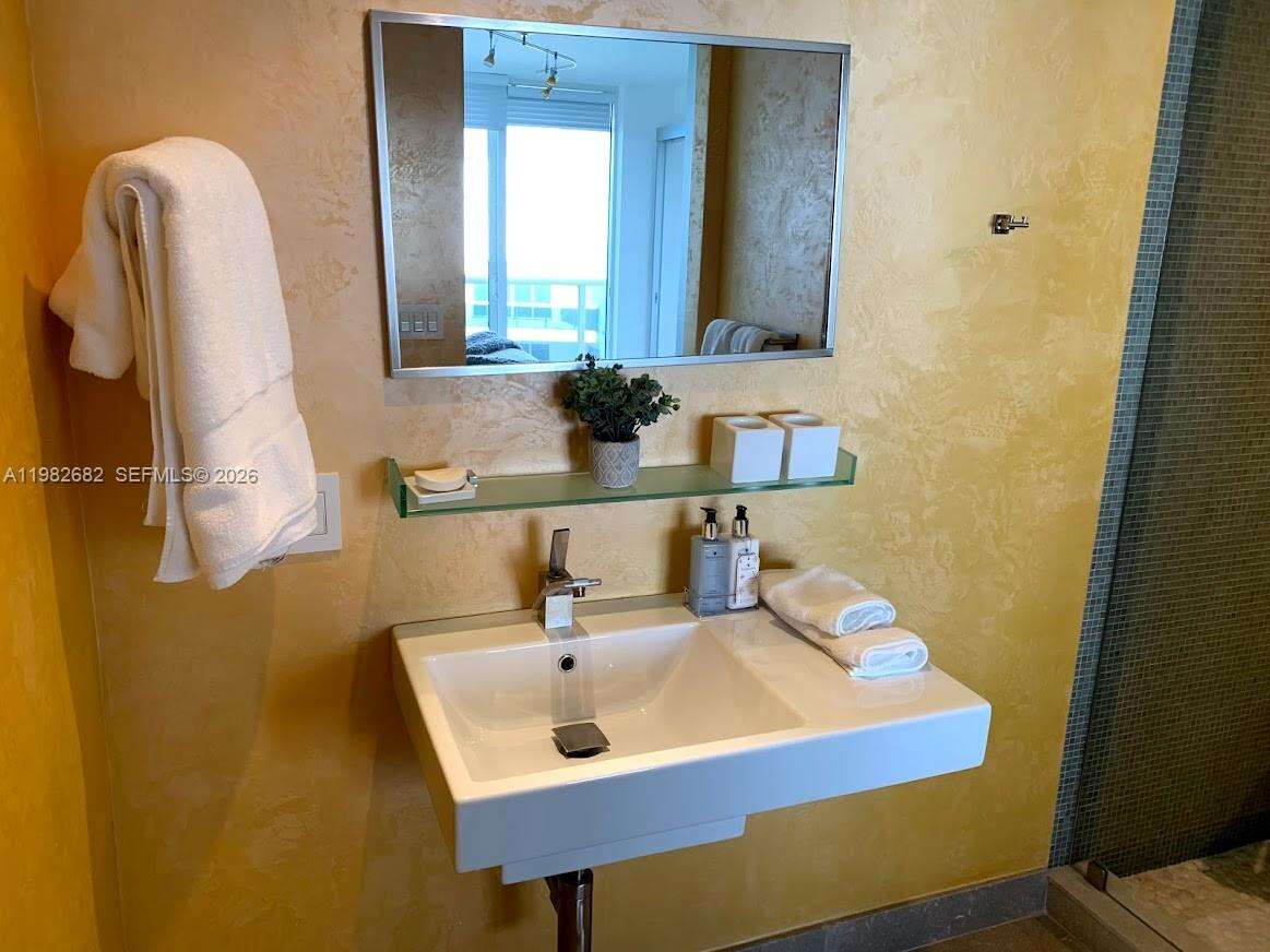 BEACH CLUB TWO - 1830 Ocean Dr, Hallandale Beach, FL 33009 | Picture 42