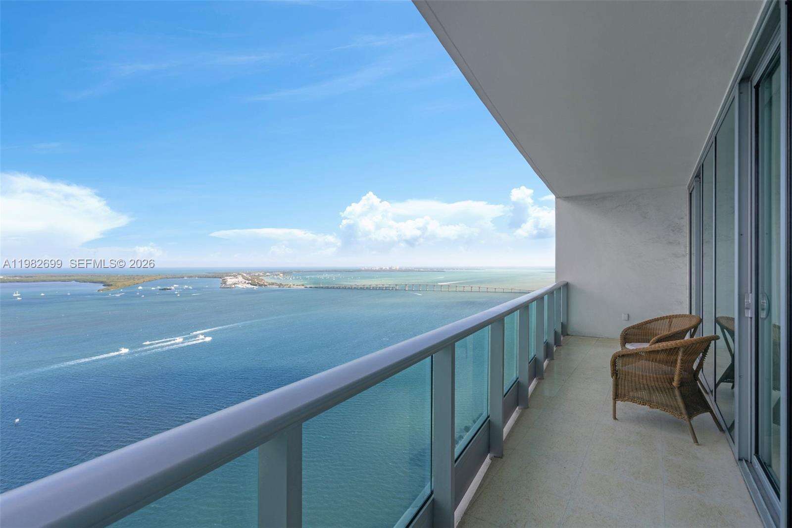 JADE RESIDENCES AT BRICKELL BAY - 1331 Brickell Bay Dr, Miami, FL 33131 | Picture 17