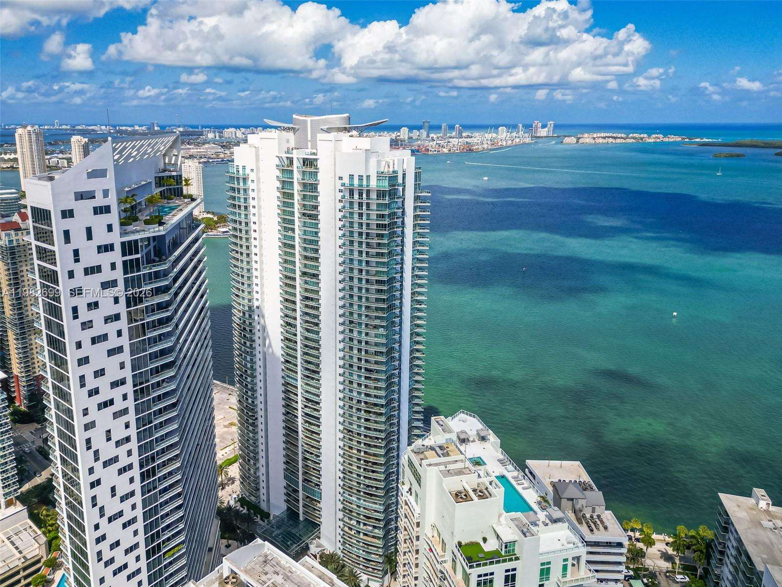 JADE RESIDENCES AT BRICKELL BAY - 1331 Brickell Bay Dr, Miami, FL 33131 | Picture 22