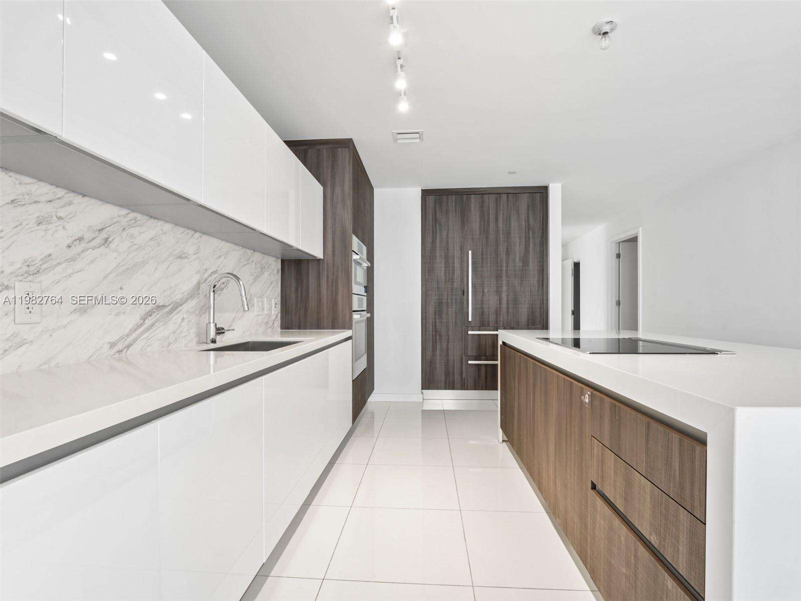 PARAMOUNT MIAMI WORLDCENTER - 851 1 Ave, Miami, FL 33132 | Picture 16