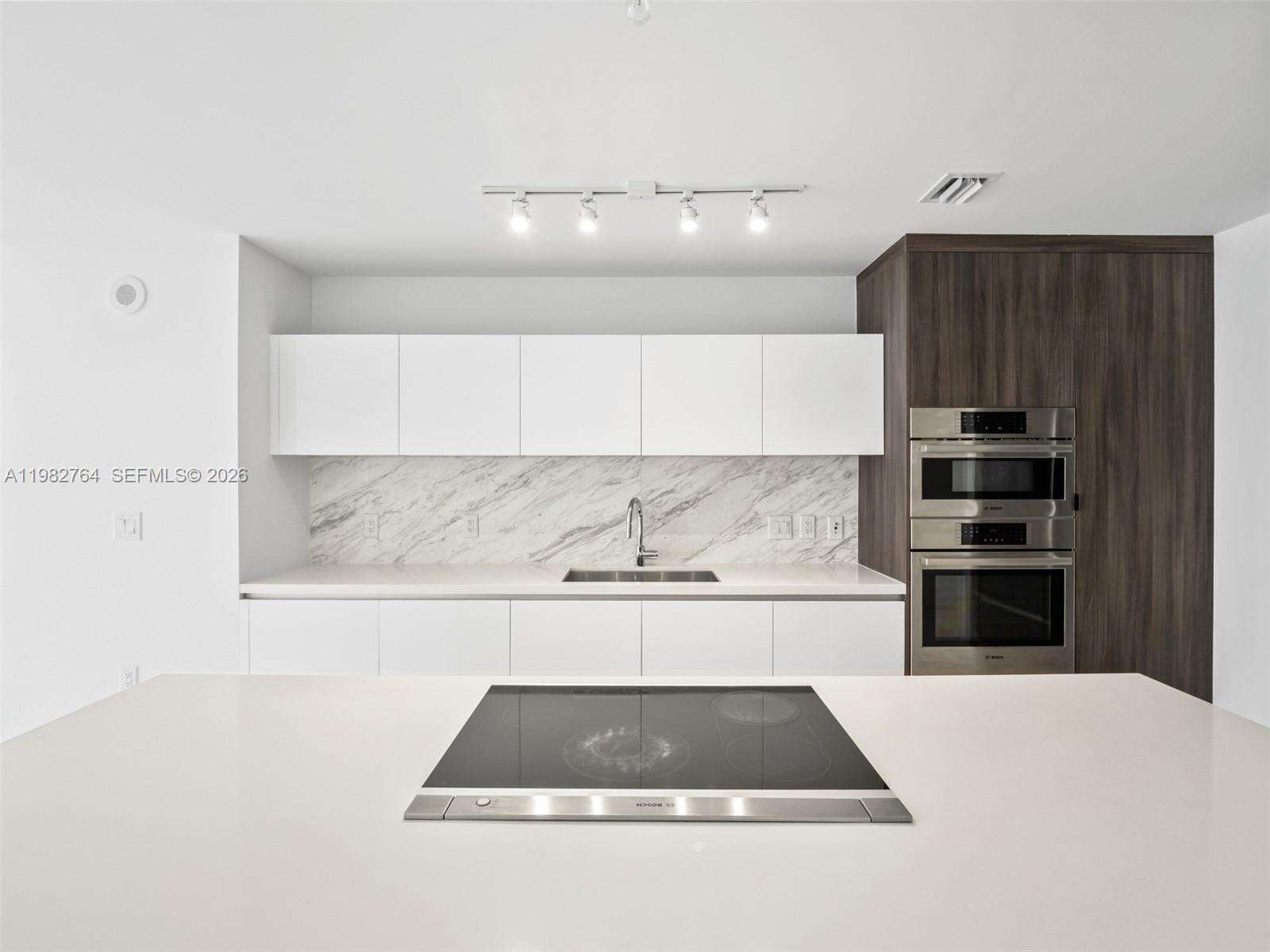 PARAMOUNT MIAMI WORLDCENTER - 851 1 Ave, Miami, FL 33132 | Picture 19