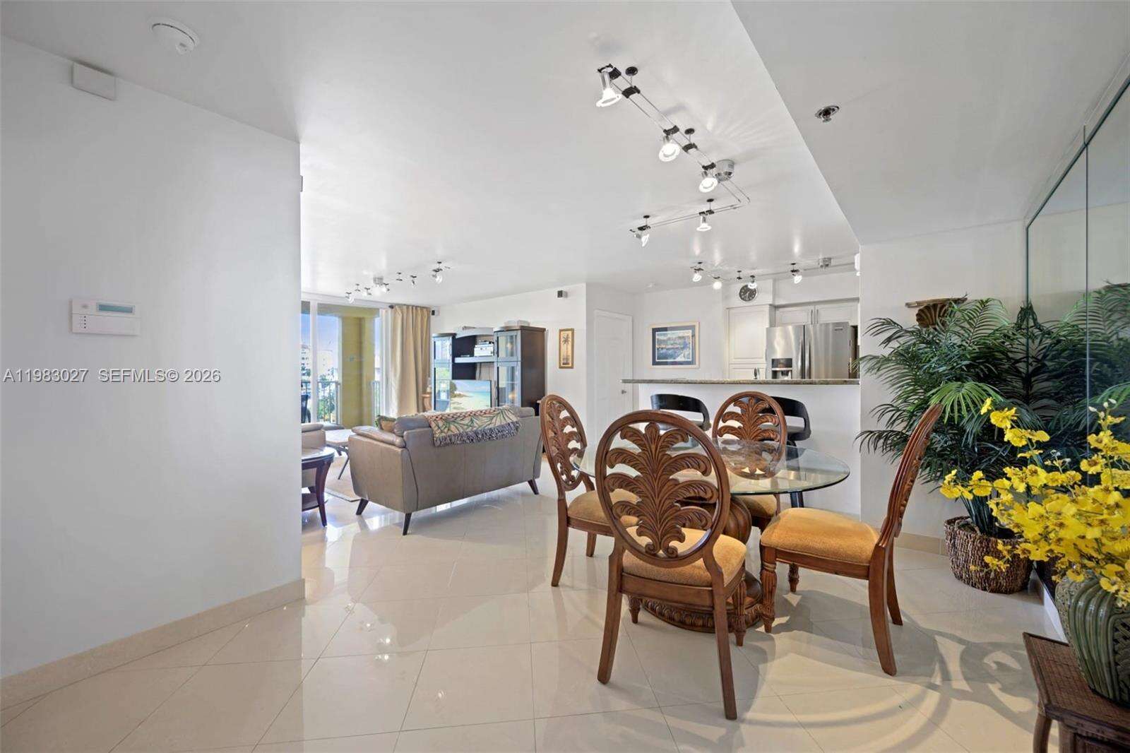 The Yacht Club At Aventura at 19999 Country Club Dr, Aventura, FL 33180 - For Sale photo 11