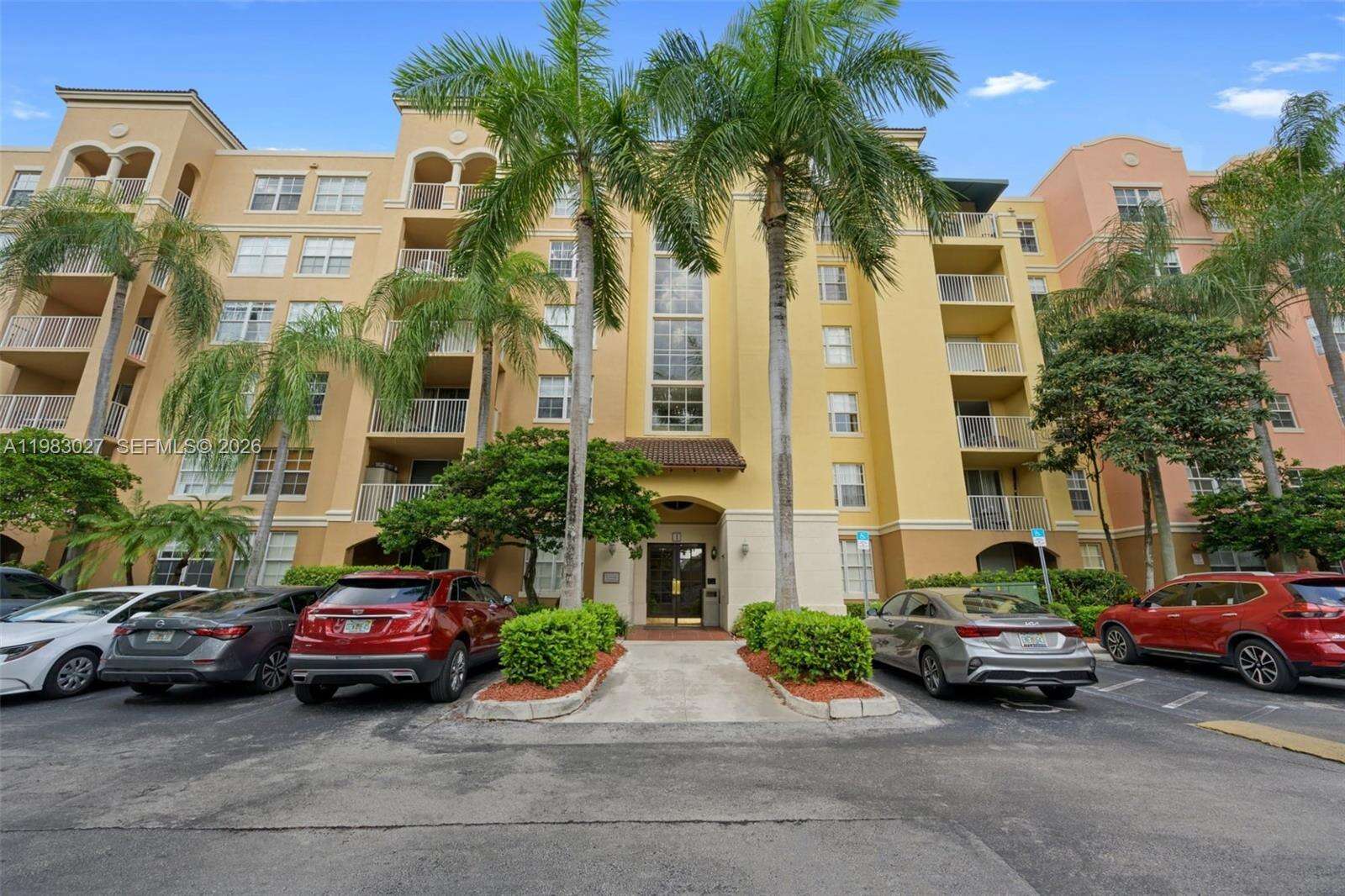The Yacht Club At Aventura at 19999 Country Club Dr, Aventura, FL 33180 - For Sale photo 19