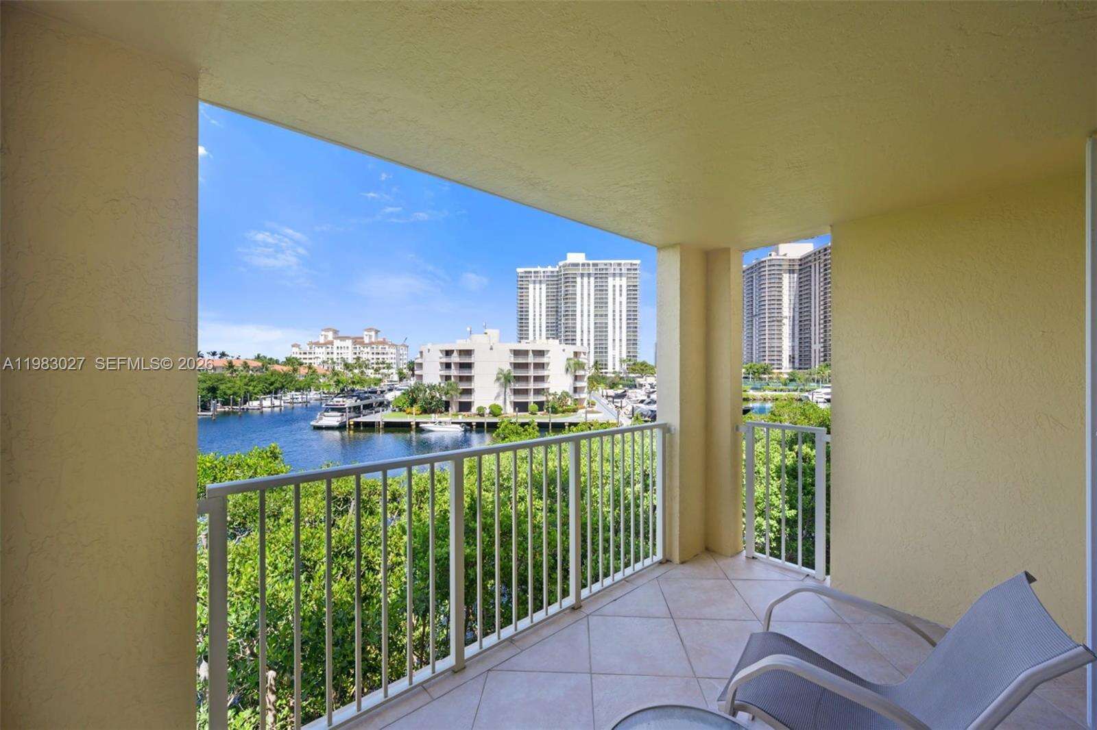 The Yacht Club At Aventura at 19999 Country Club Dr, Aventura, FL 33180 - For Sale photo 3