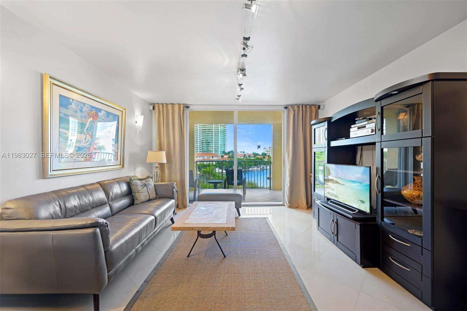 The Yacht Club At Aventura at 19999 Country Club Dr, Aventura, FL 33180 - For Sale photo 5