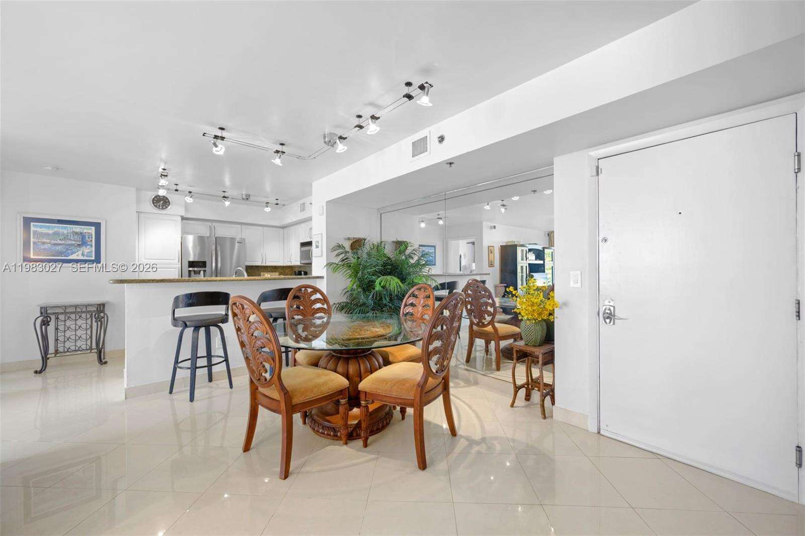 The Yacht Club At Aventura at 19999 Country Club Dr, Aventura, FL 33180 - For Sale photo 10