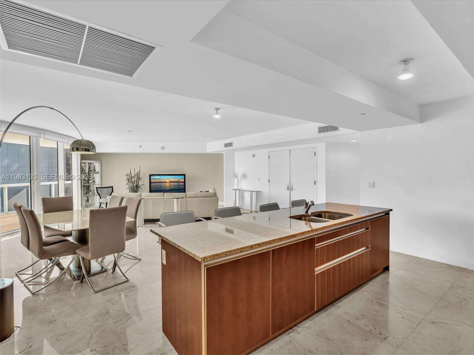OCEAN FOUR - 17201 Collins Ave, Sunny Isles Beach, FL 33160 | Picture 12