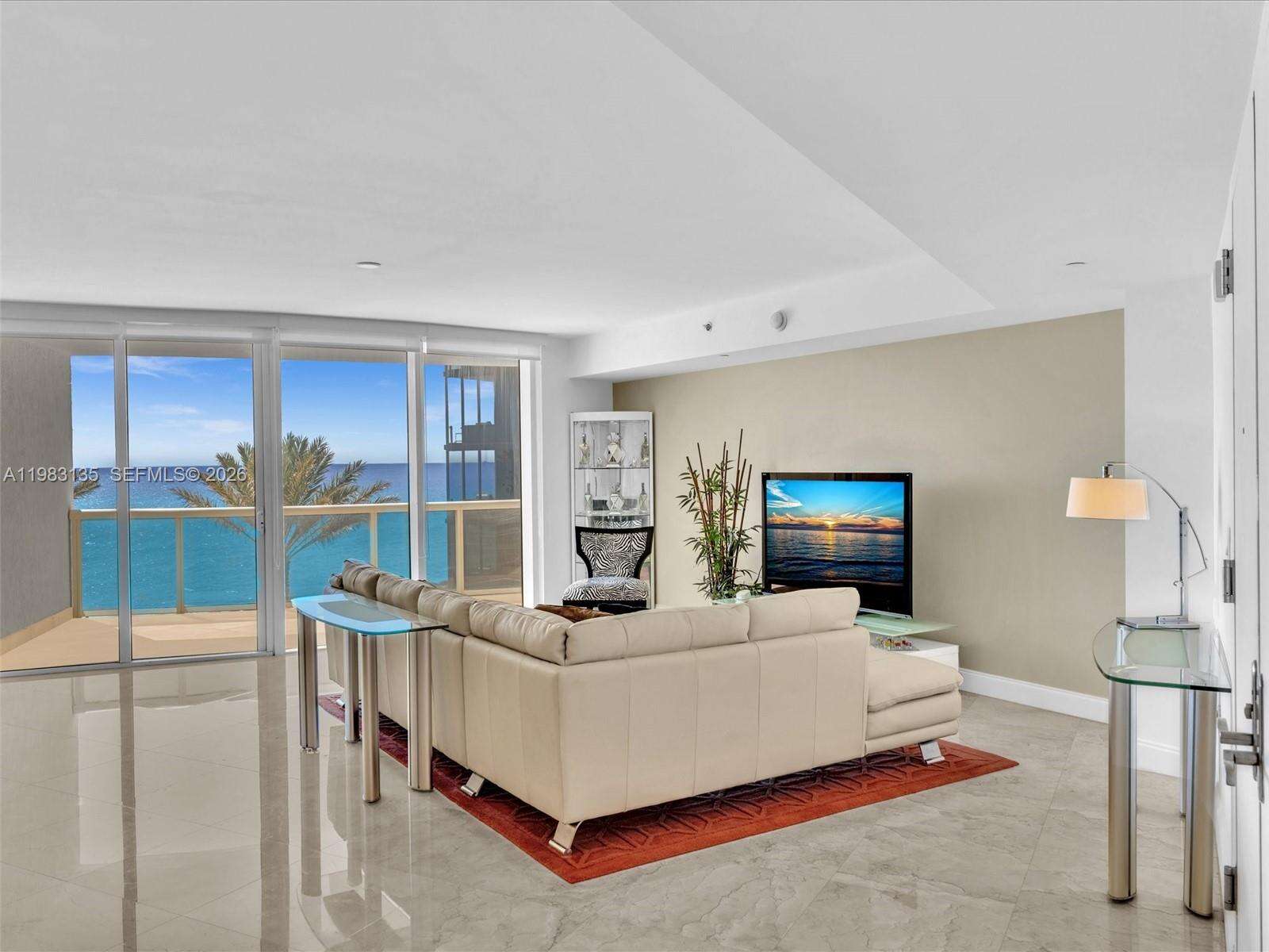 OCEAN FOUR - 17201 Collins Ave, Sunny Isles Beach, FL 33160 | Picture 5