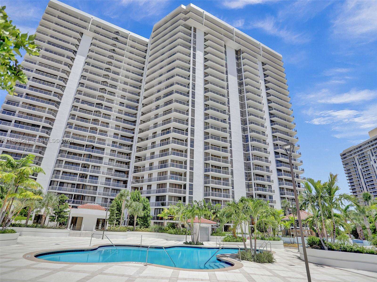 Hamptons West at 20281 Country Club Dr, Aventura, FL 33180 - For Sale photo 32
