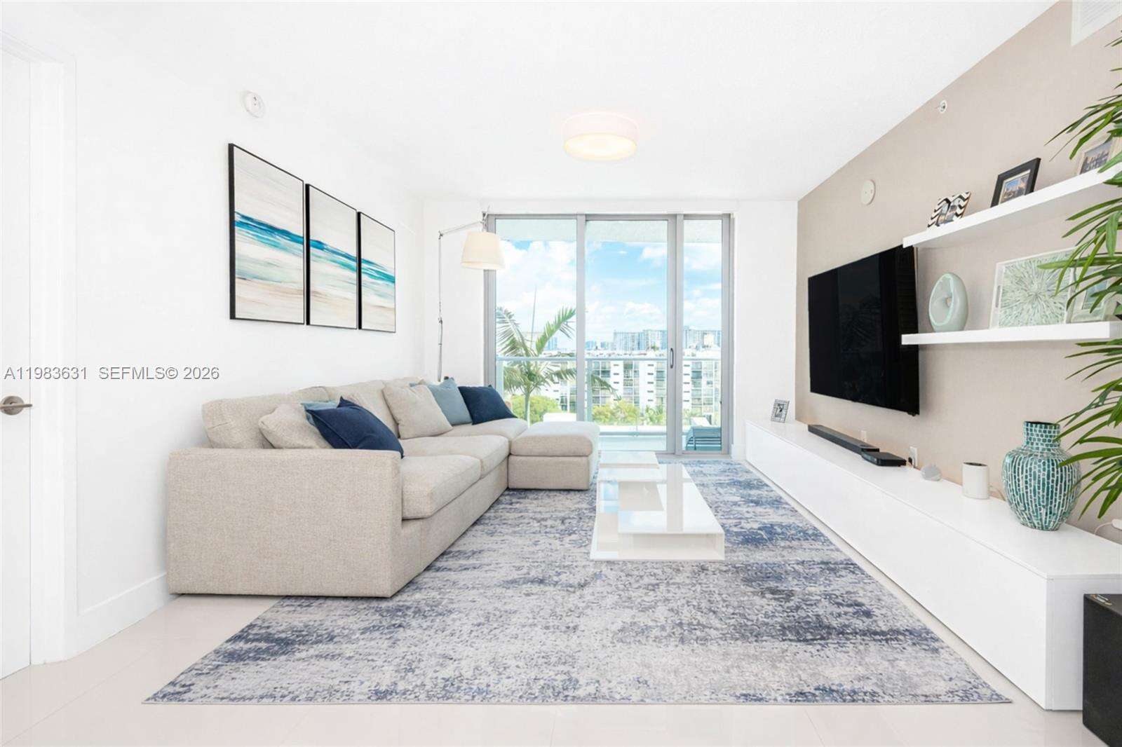 PARQUE TOWERS - 300 Sunny Isles Blvd, Sunny Isles Beach, FL 33160 | Picture 1