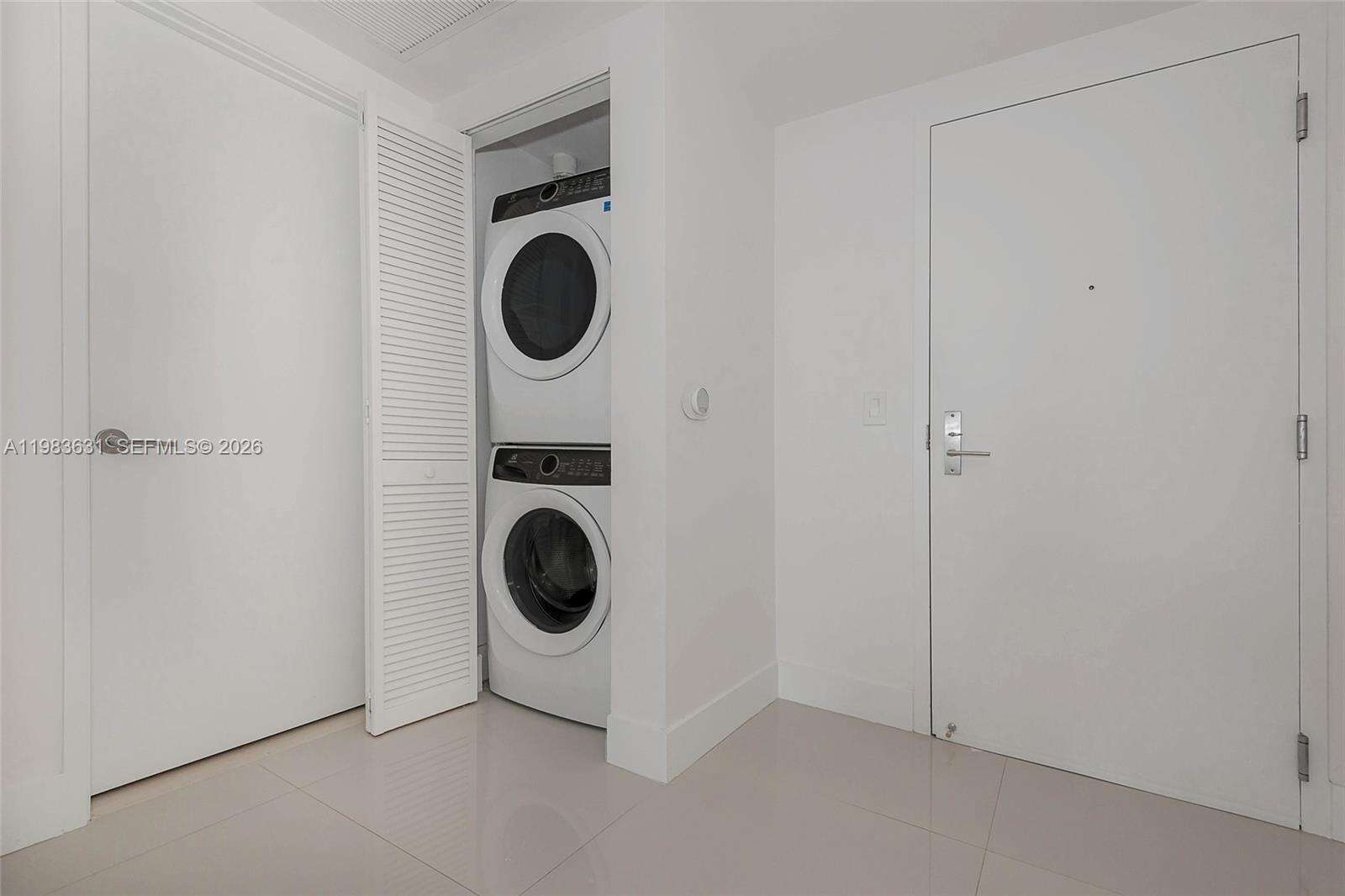 PARQUE TOWERS - 300 Sunny Isles Blvd, Sunny Isles Beach, FL 33160 | Picture 28