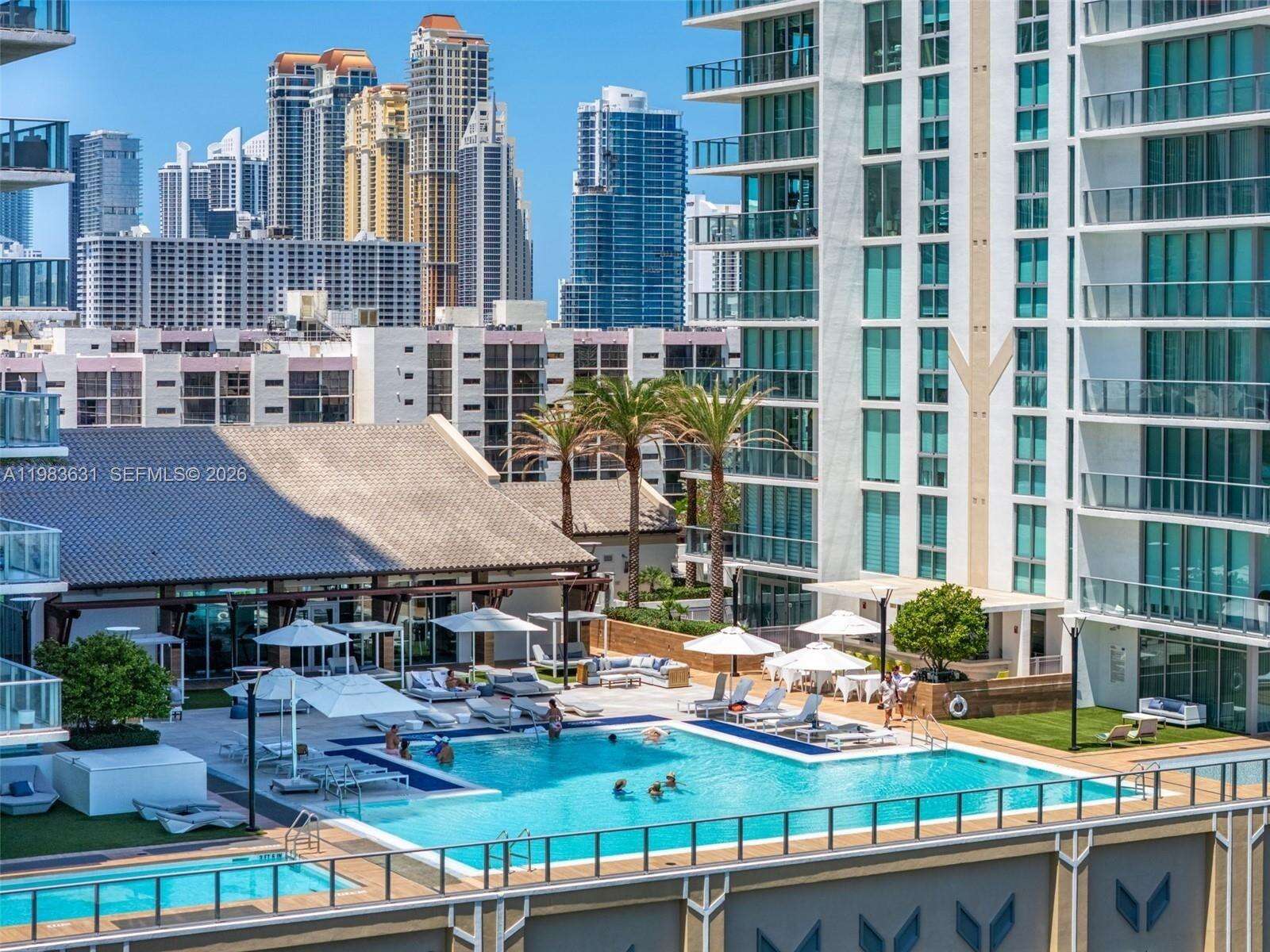 PARQUE TOWERS - 300 Sunny Isles Blvd, Sunny Isles Beach, FL 33160 | Picture 36