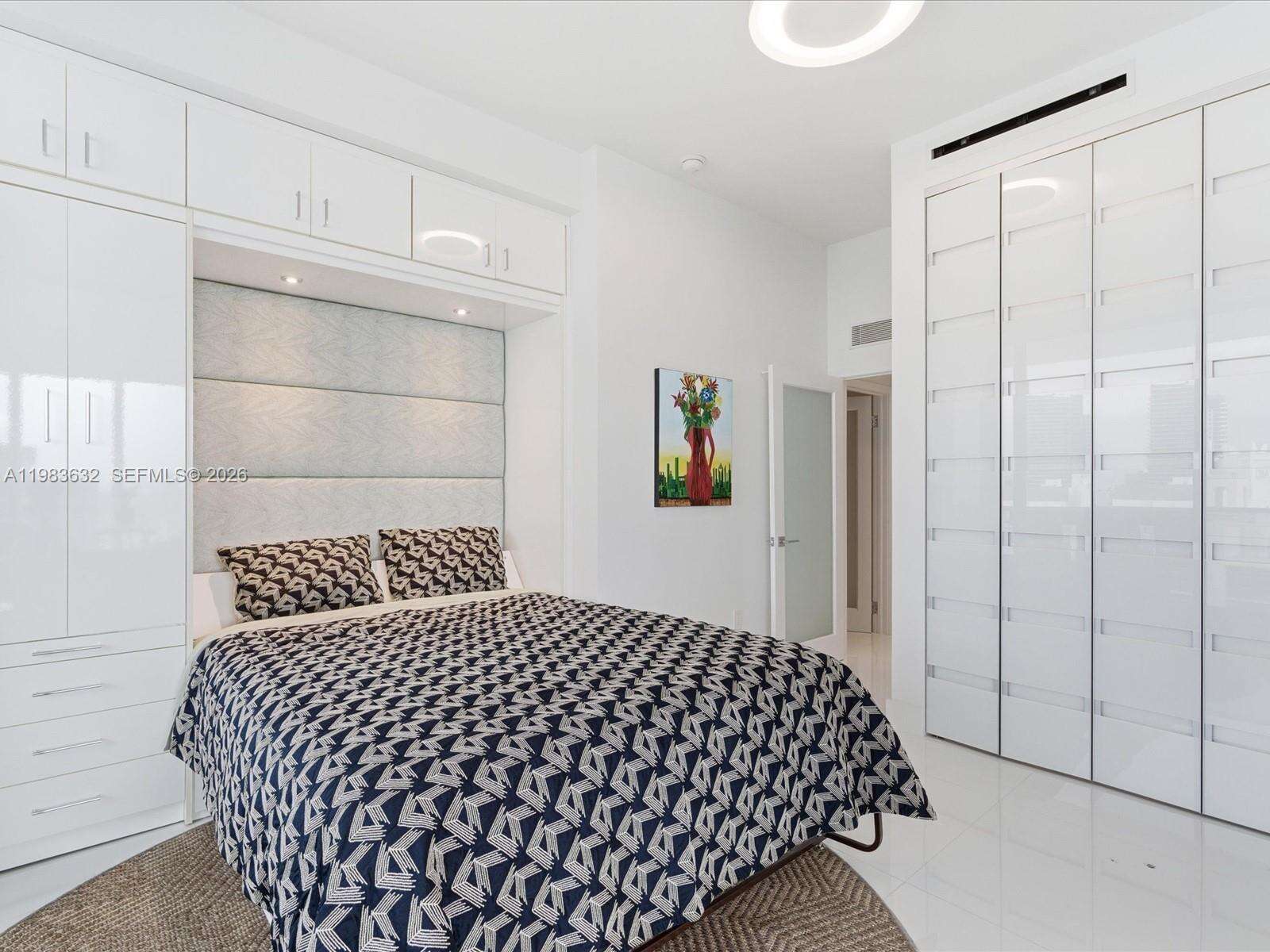 THE DECOPLAGE - 100 Lincoln Rd, Miami Beach, FL 33139 | Picture 17