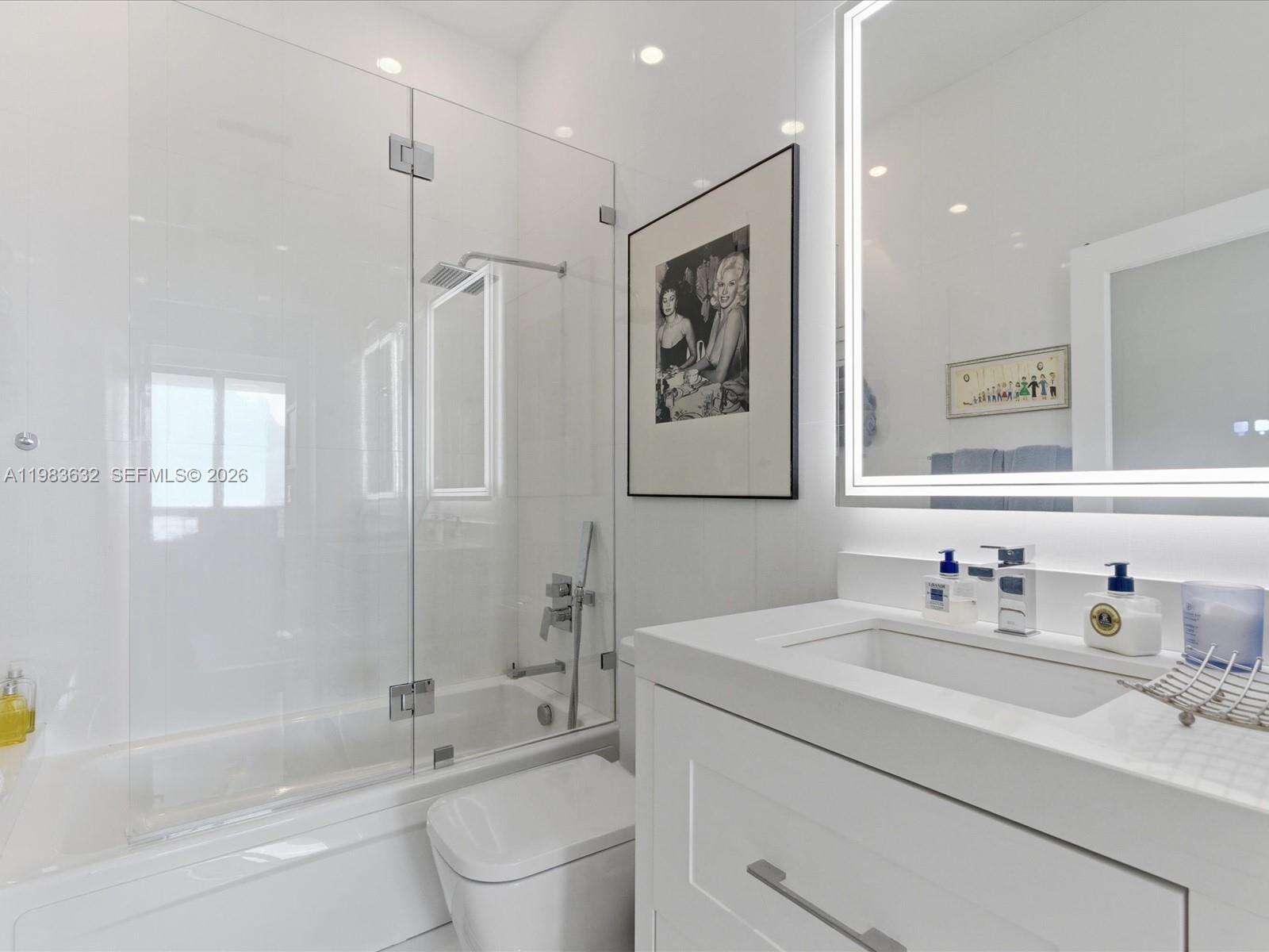 THE DECOPLAGE - 100 Lincoln Rd, Miami Beach, FL 33139 | Picture 18