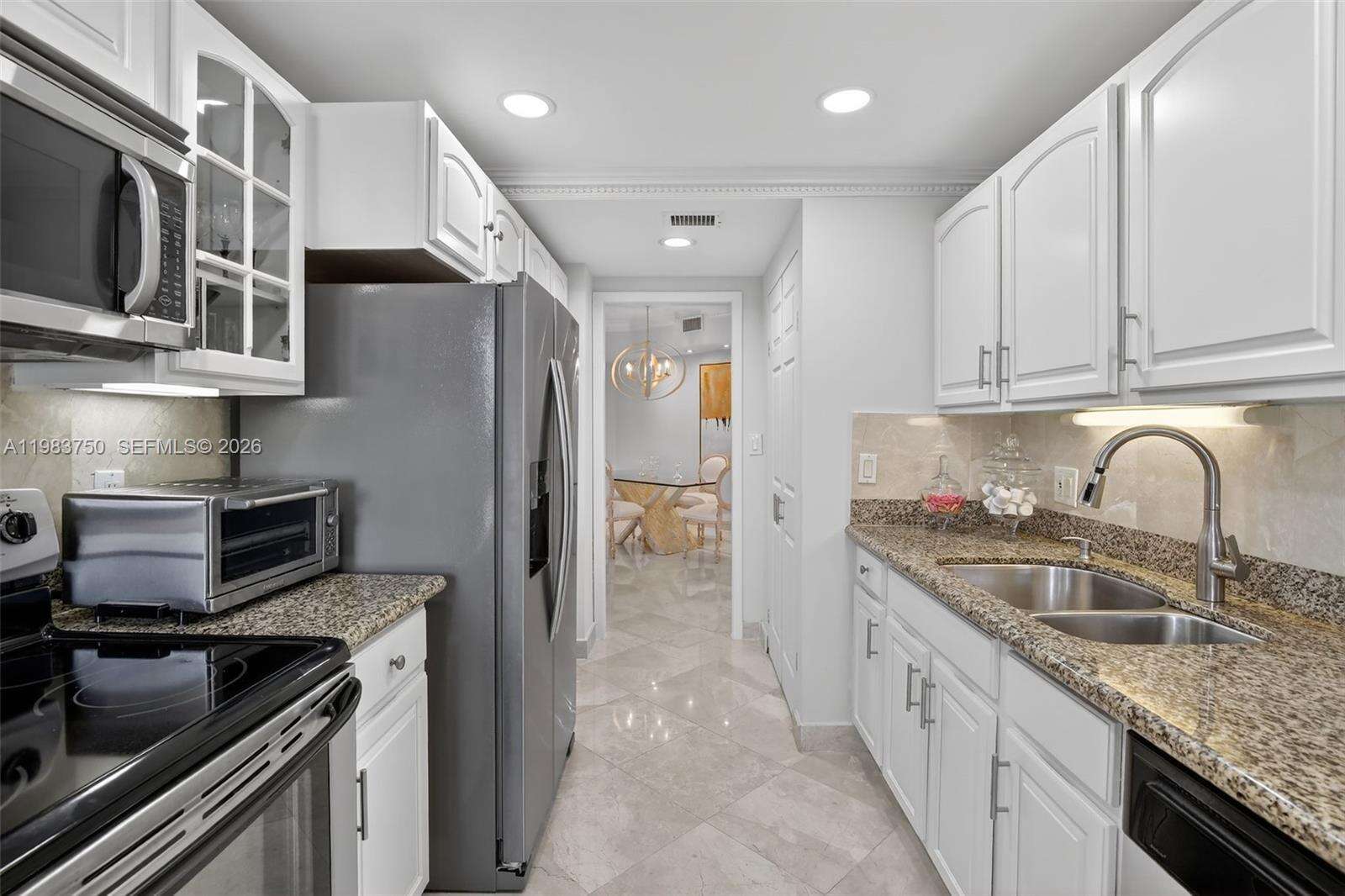 2800 Williams Island at 2800 Island Blvd, Aventura, FL 33160 - For Sale photo 11