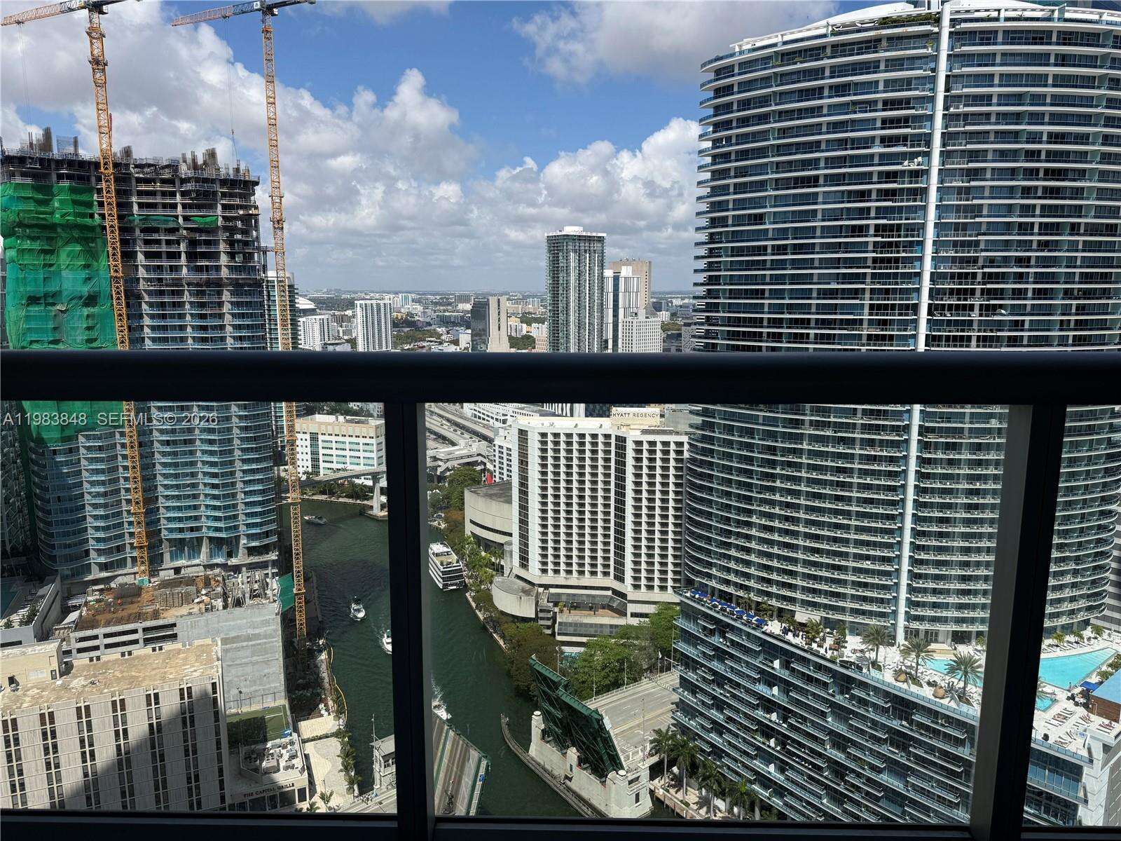 Icon Brickell 1 at 465 Brickell Ave, Miami, FL 33131 - For Sale photo 11