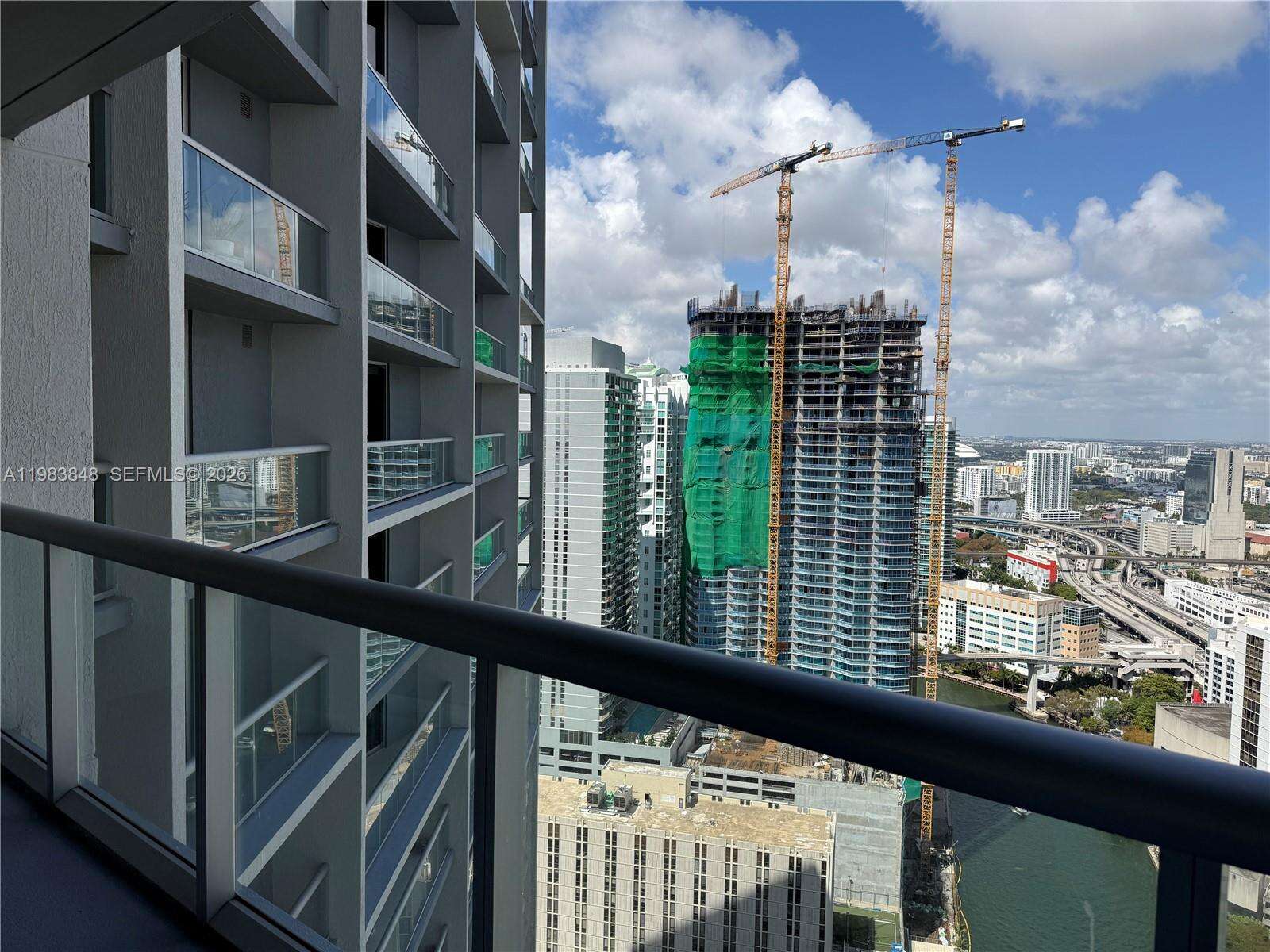 Icon Brickell 1 at 465 Brickell Ave, Miami, FL 33131 - For Sale photo 13