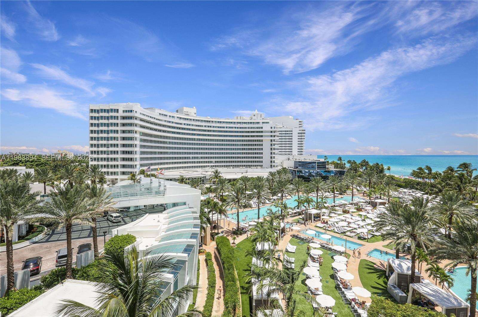 FONTAINEBLEAU III OCEAN CLUB - 4391 Collins Ave, Miami Beach, FL 33140 | Picture 11