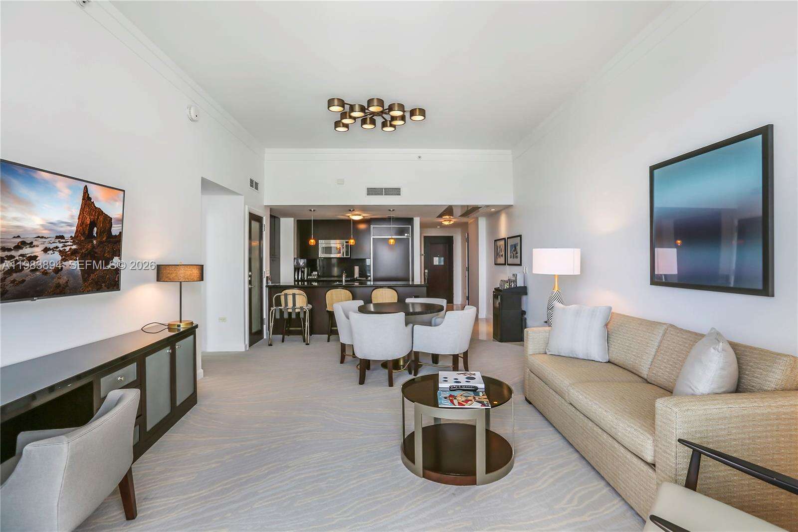 FONTAINEBLEAU III OCEAN CLUB - 4391 Collins Ave, Miami Beach, FL 33140 | Picture 15