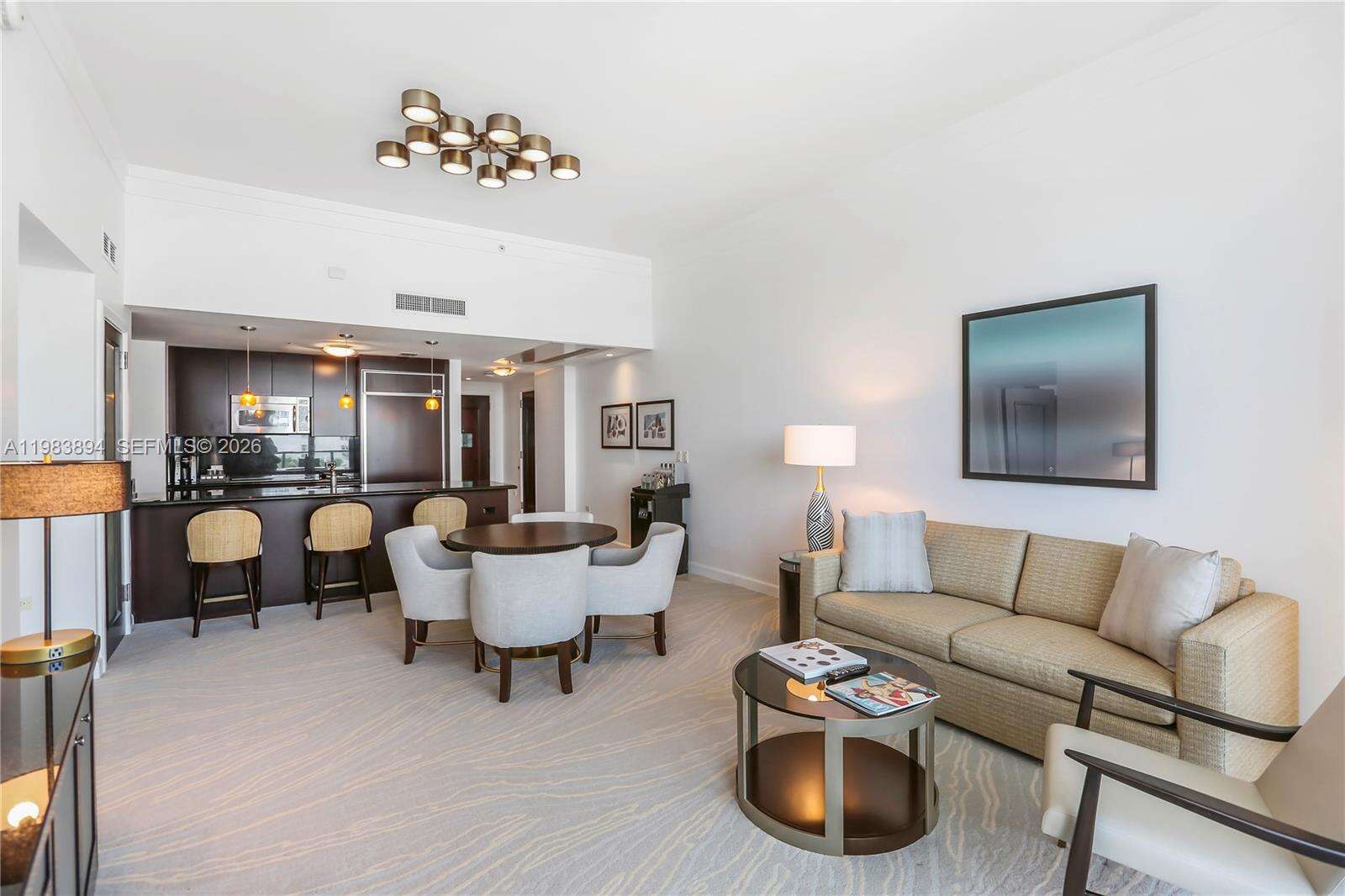 FONTAINEBLEAU III OCEAN CLUB - 4391 Collins Ave, Miami Beach, FL 33140 | Picture 16