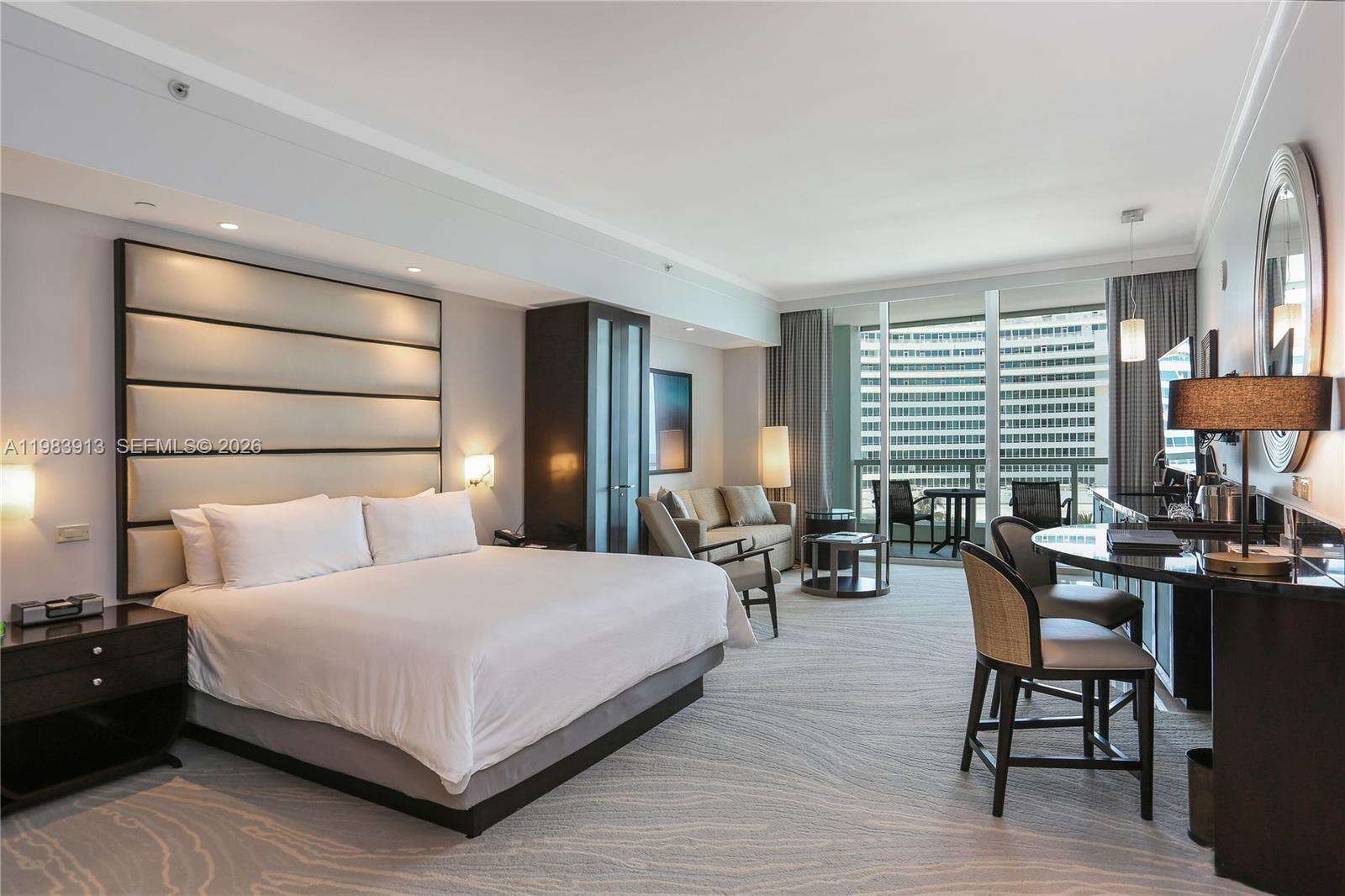 Fontainebleau 3 at 4391 Collins Ave, Miami Beach, FL 33140 - For Sale photo 8