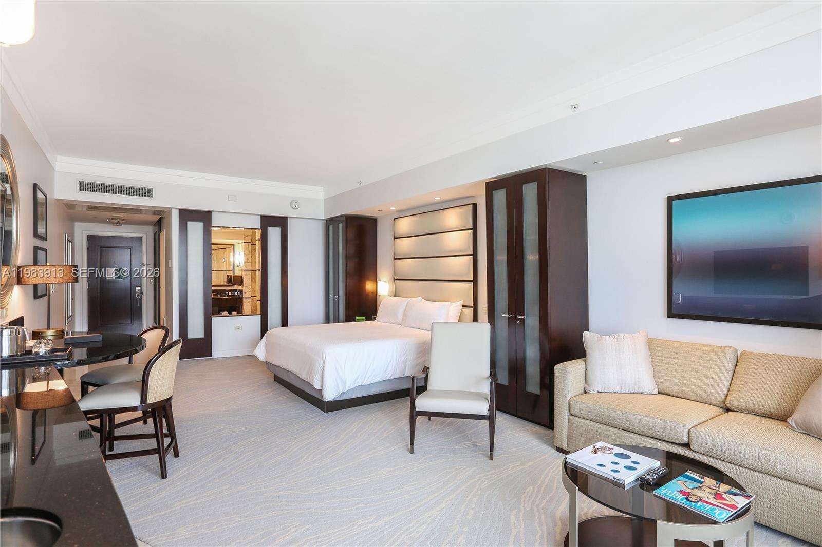 Fontainebleau 3 at 4391 Collins Ave, Miami Beach, FL 33140 - For Sale photo 9