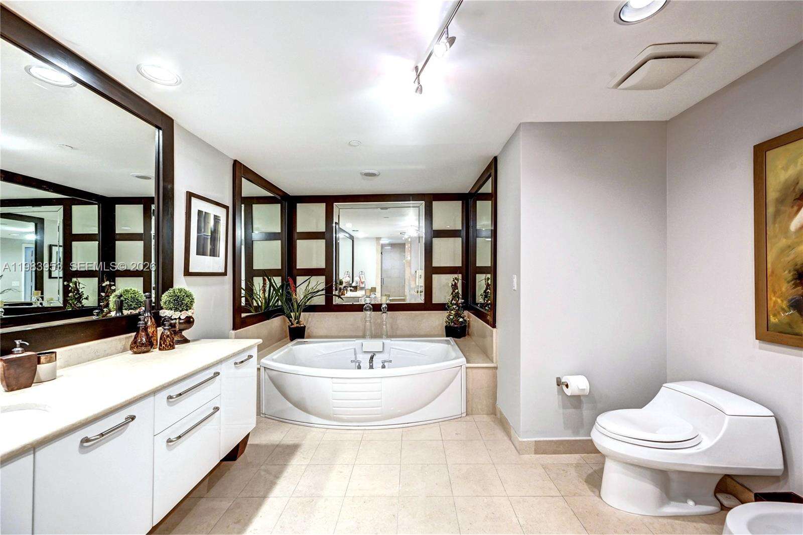 OCEAN PALMS - 3101 Ocean Dr, Hollywood, FL 33019 | Picture 15