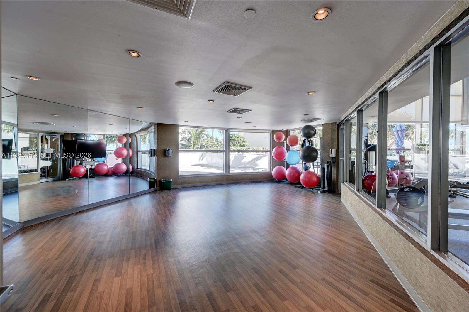 OCEAN PALMS - 3101 Ocean Dr, Hollywood, FL 33019 | Picture 35