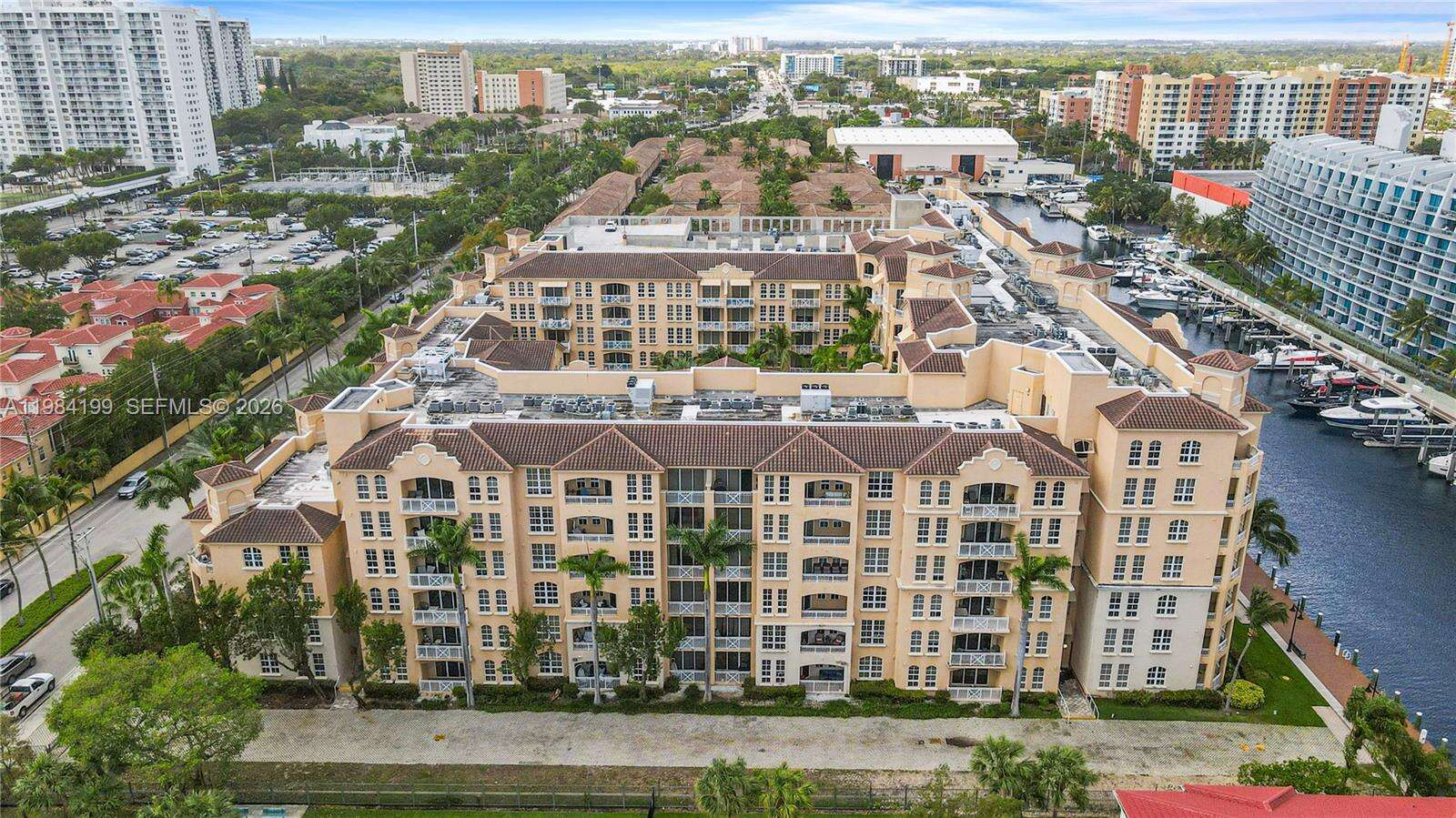 Alaqua at 3001 185 St, Aventura, FL 33180 - For Sale photo 69