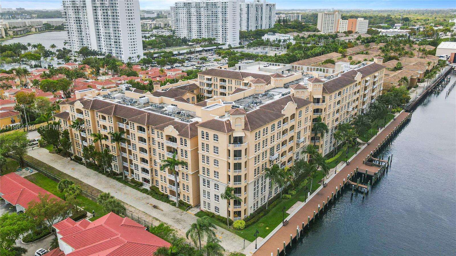 Alaqua at 3001 185 St, Aventura, FL 33180 - For Sale photo 70