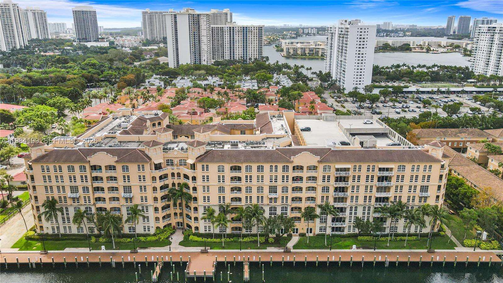 Alaqua at 3001 185 St, Aventura, FL 33180 - For Sale photo 71