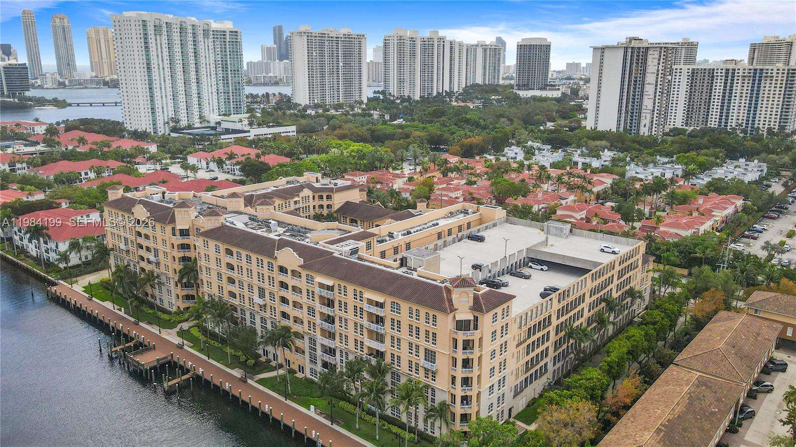 Alaqua at 3001 185 St, Aventura, FL 33180 - For Sale photo 72