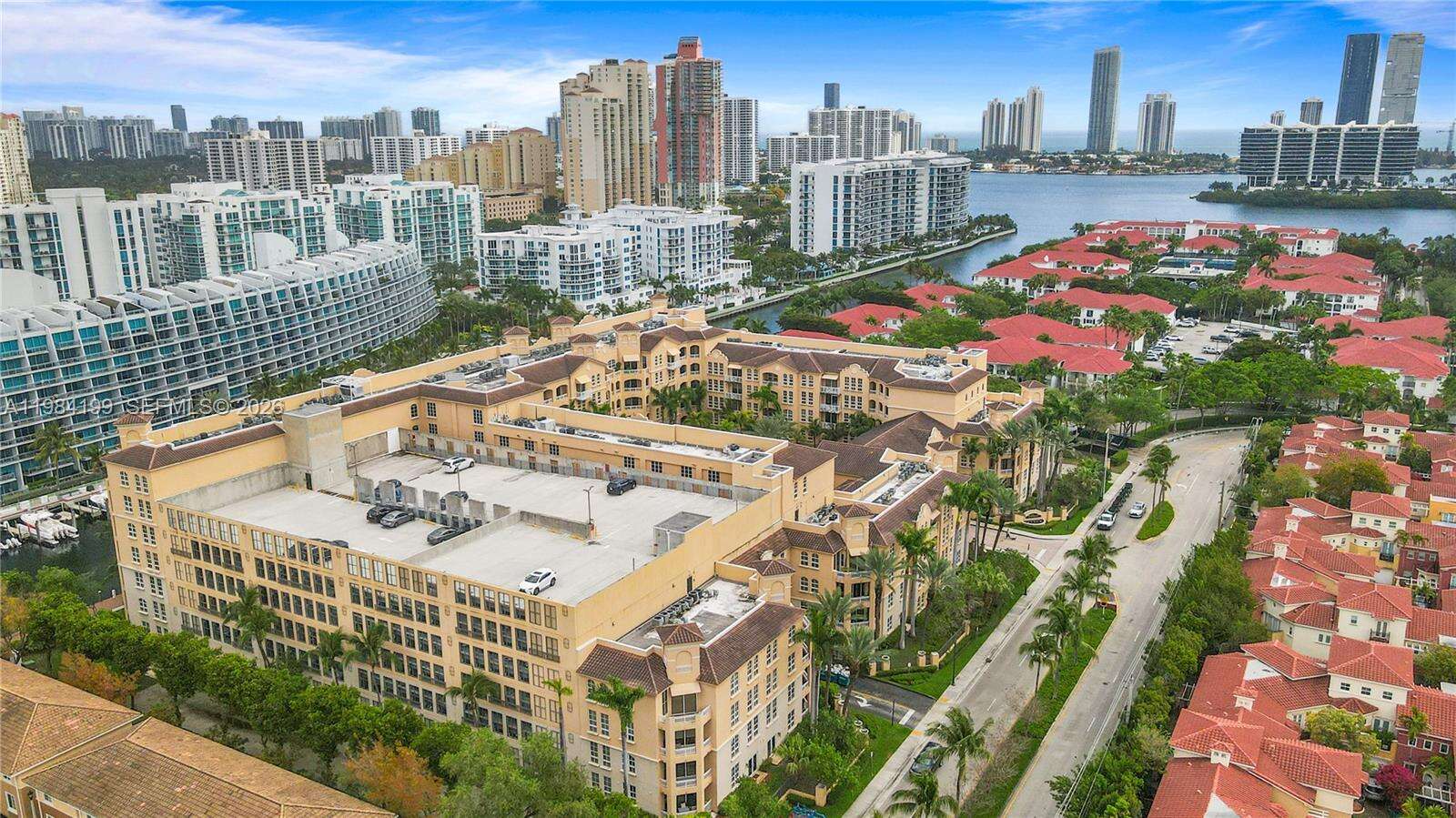 Alaqua at 3001 185 St, Aventura, FL 33180 - For Sale photo 75
