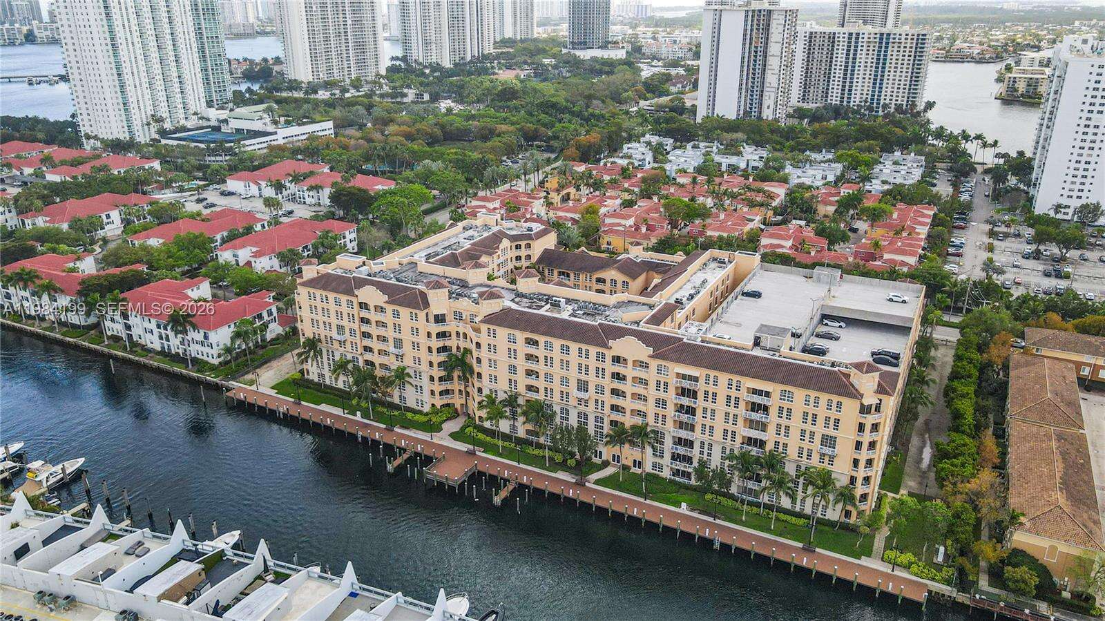 Alaqua at 3001 185 St, Aventura, FL 33180 - For Sale photo 77
