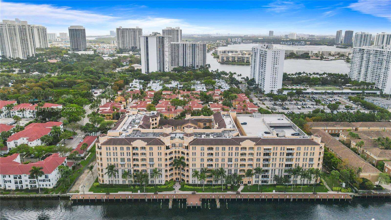 Alaqua at 3001 185 St, Aventura, FL 33180 - For Sale photo 78