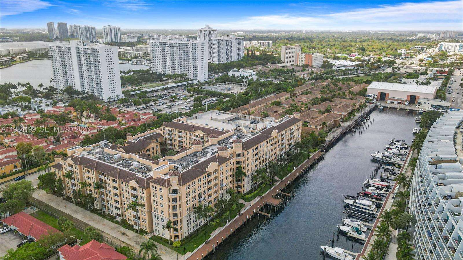 Alaqua at 3001 185 St, Aventura, FL 33180 - For Sale photo 79