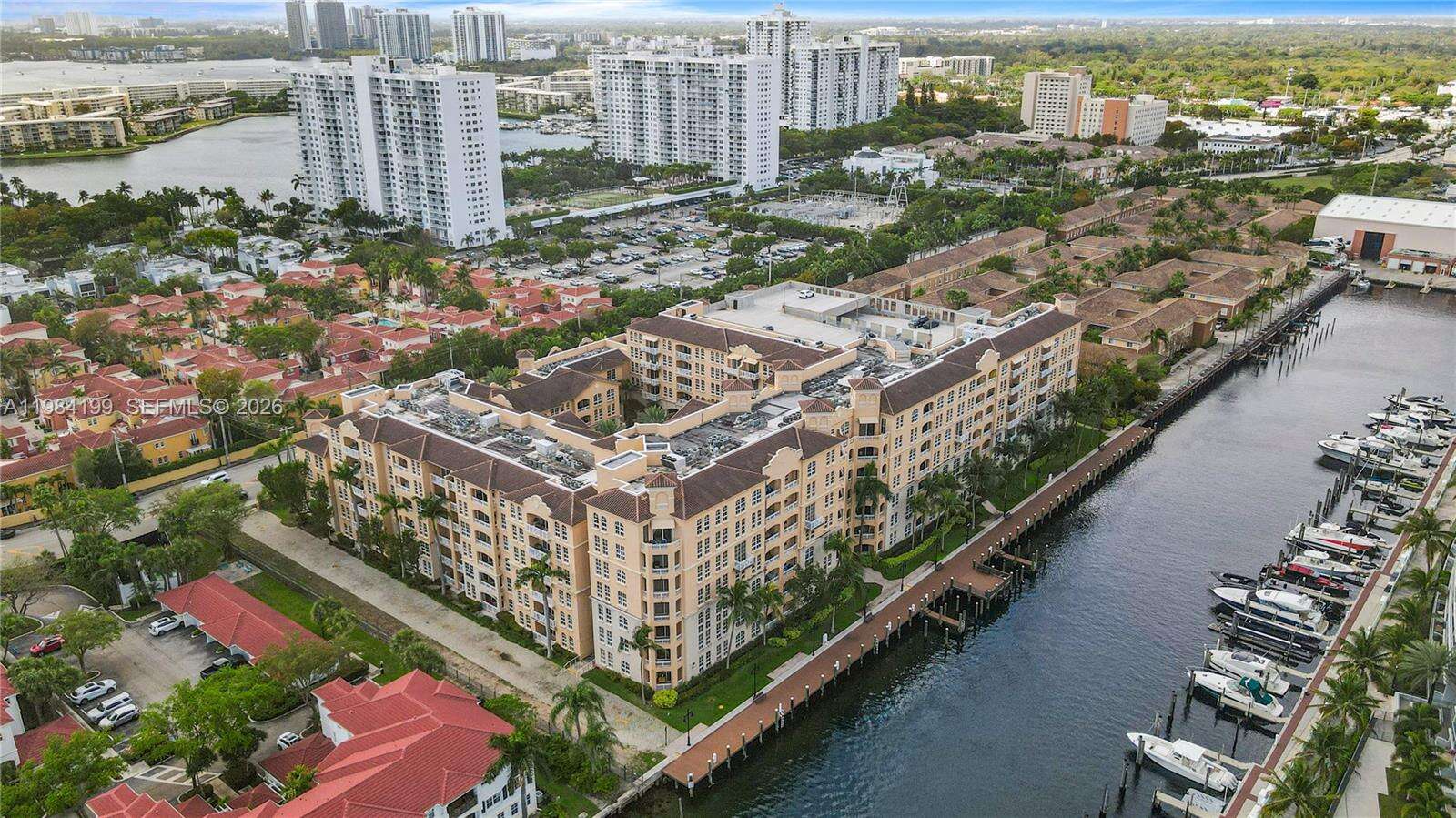 Alaqua at 3001 185 St, Aventura, FL 33180 - For Sale photo 80