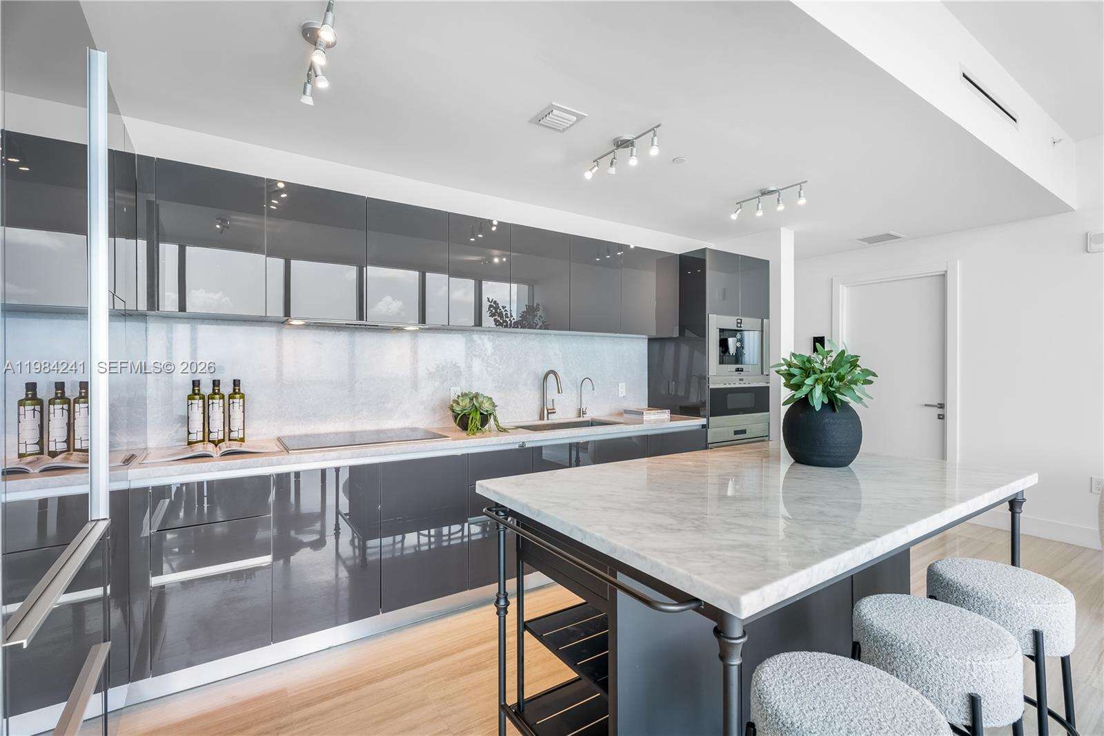 ECHO BRICKELL - 1451 Brickell Ave, Miami, FL 33131 | Picture 6