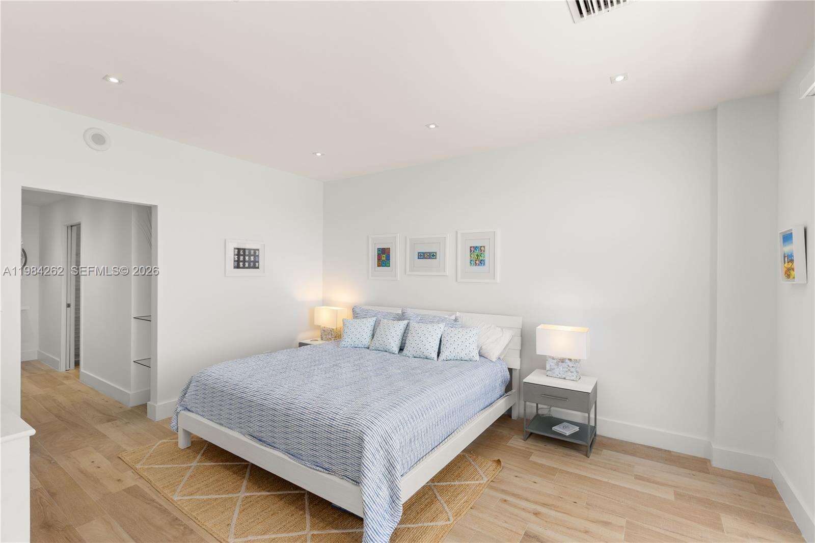 Oceanside Plaza at 5555 Collins Ave, Miami Beach, FL 33140 - For Sale photo 16