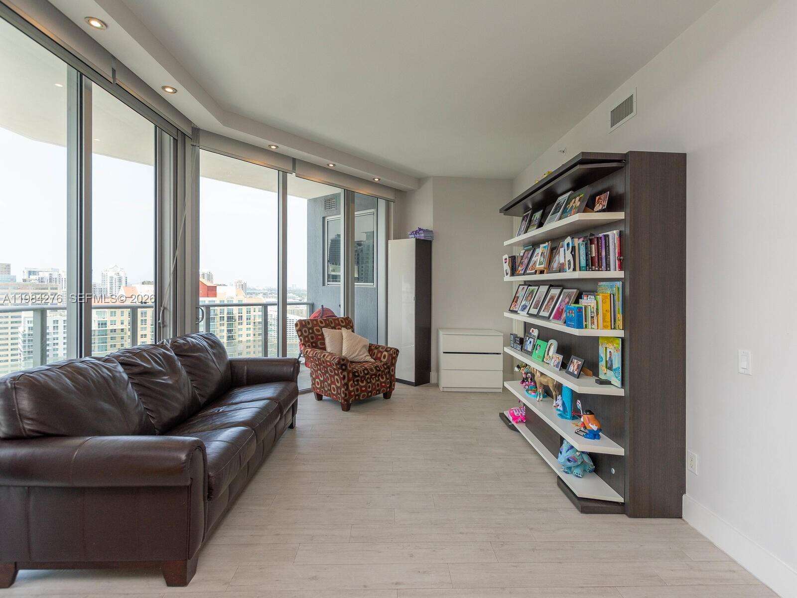 BRICKELLHOUSE - 1300 Brickell Bay Dr, Miami, FL 33131 | Picture 26