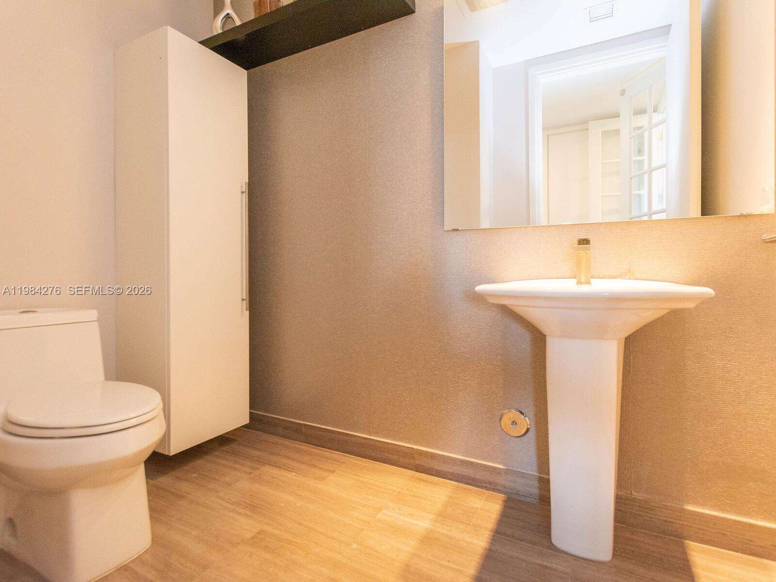 BRICKELLHOUSE - 1300 Brickell Bay Dr, Miami, FL 33131 | Picture 31