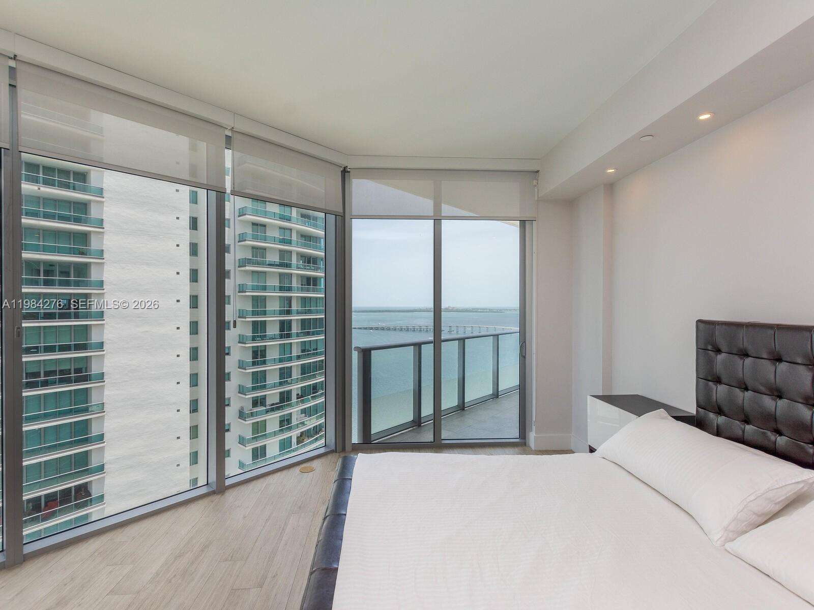 BRICKELLHOUSE - 1300 Brickell Bay Dr, Miami, FL 33131 | Picture 37