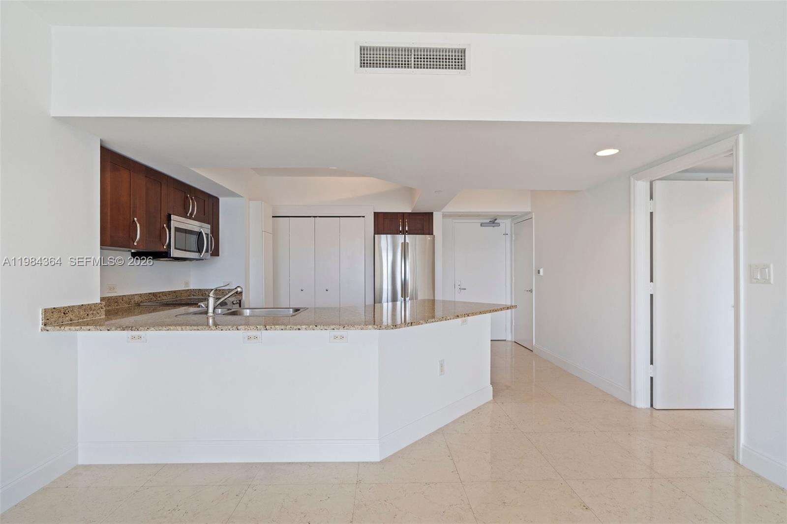 Turnberry Village North at 20000 Country Club Dr, Aventura, FL 33180 - For Sale photo 6
