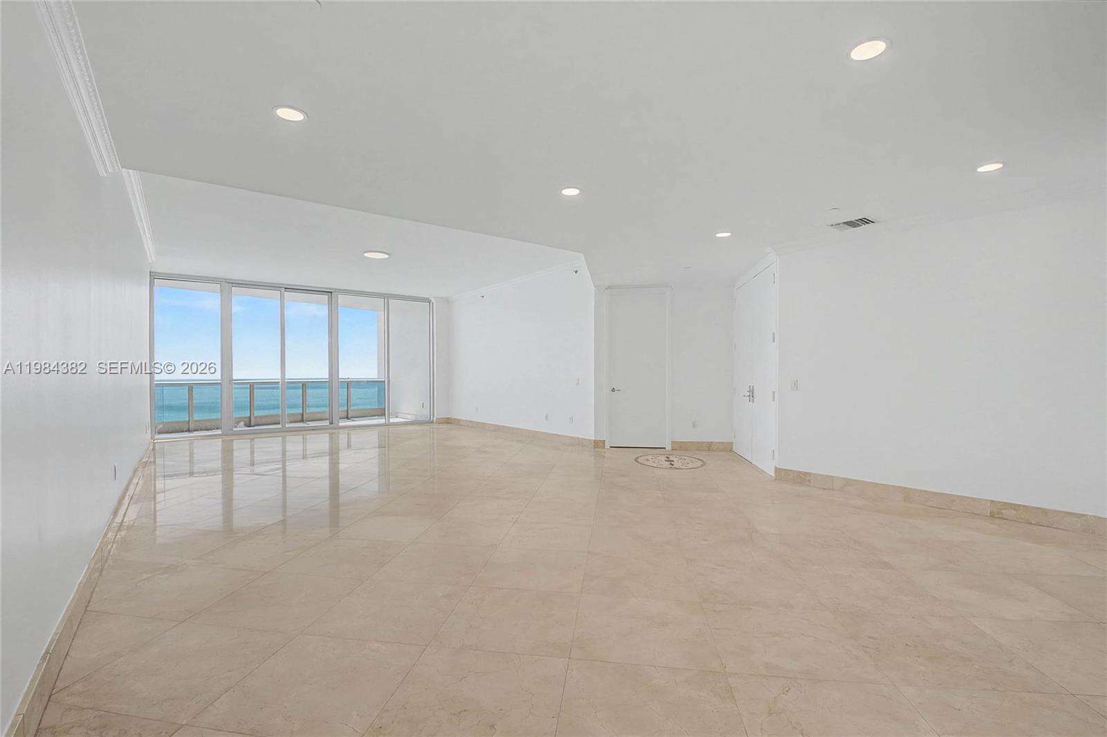 THE RESIDENCES AT THE BATH CLUB - 5959 Collins Ave, Miami Beach, FL 33140 | Picture 14