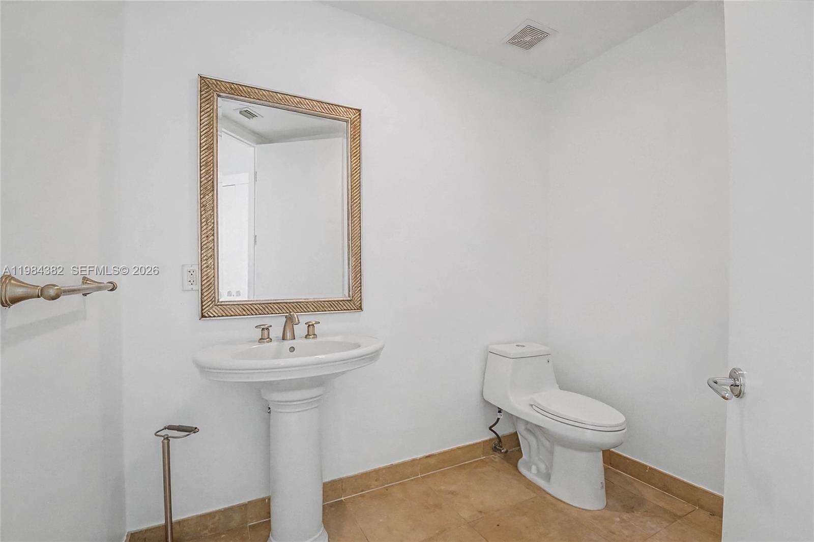 THE RESIDENCES AT THE BATH CLUB - 5959 Collins Ave, Miami Beach, FL 33140 | Picture 22