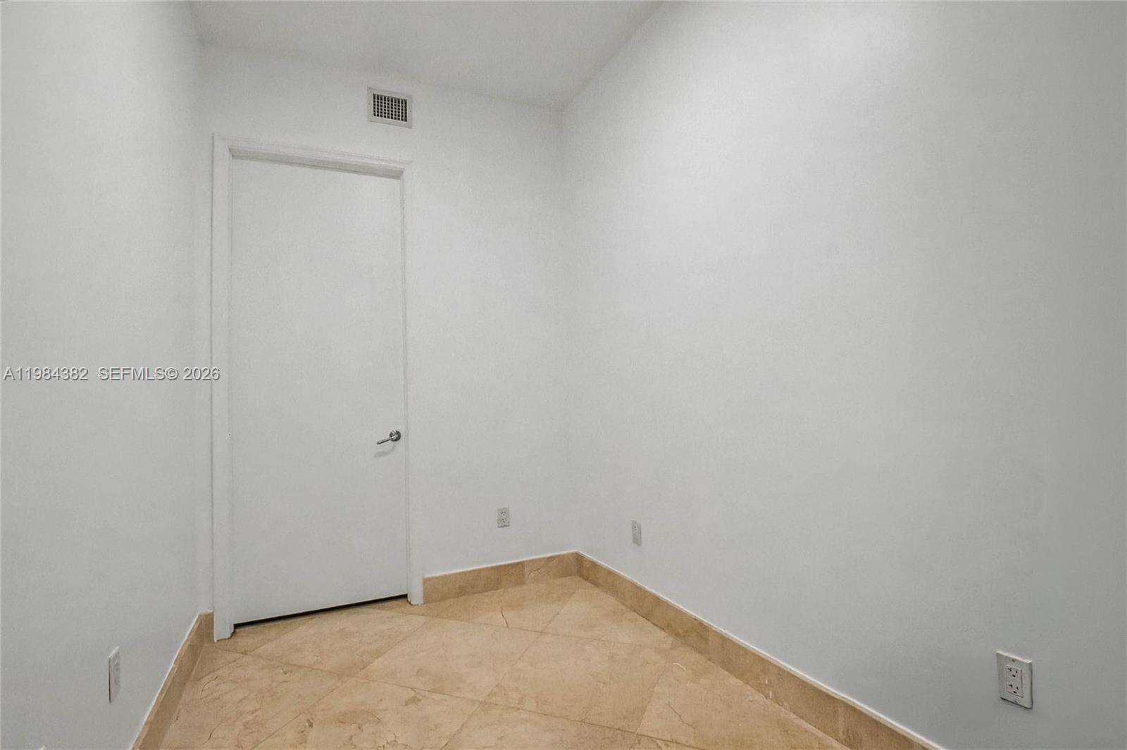 THE RESIDENCES AT THE BATH CLUB - 5959 Collins Ave, Miami Beach, FL 33140 | Picture 38