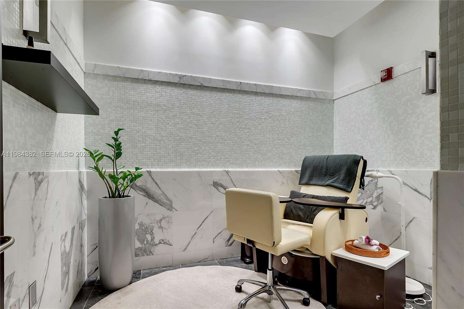 THE RESIDENCES AT THE BATH CLUB - 5959 Collins Ave, Miami Beach, FL 33140 | Picture 46