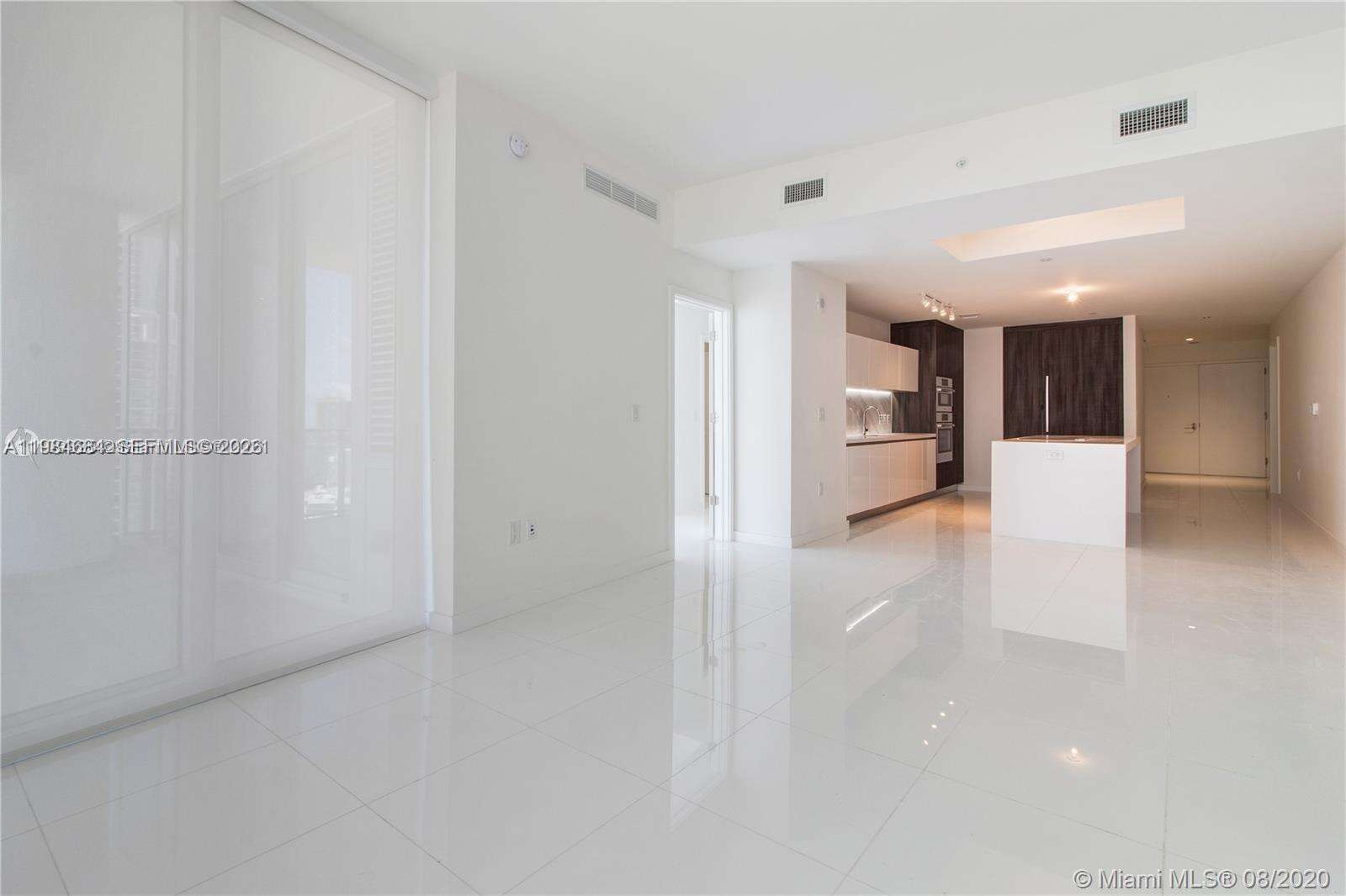 PARAMOUNT MIAMI WORLDCENTER - 851 1 Ave, Miami, FL 33132 | Picture 4